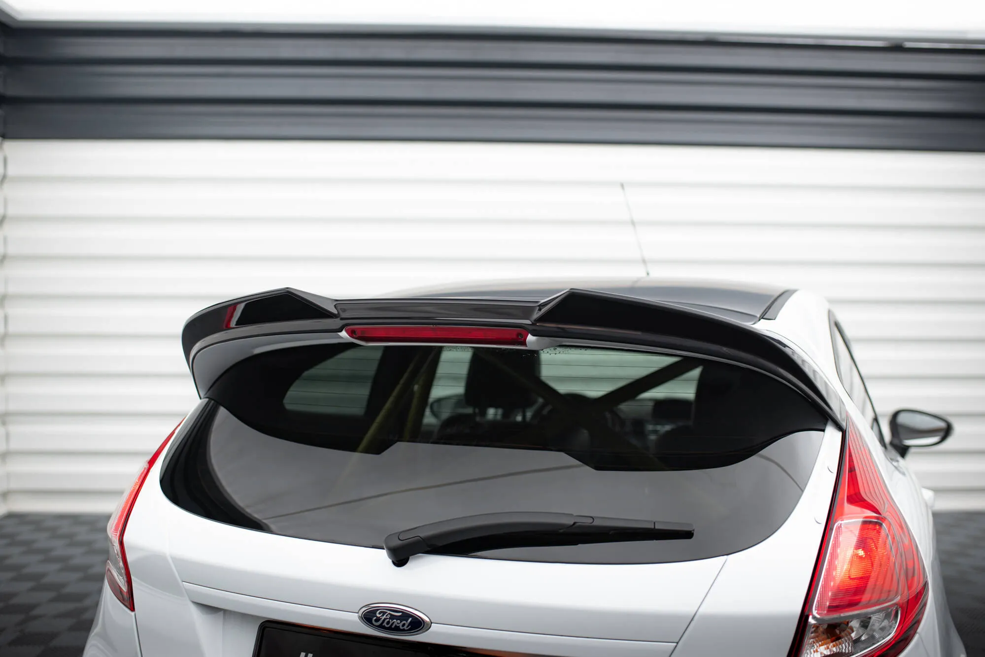 Takspoiler Ford Fiesta Mk6 ST Facelift 2013 - 2017 | Glossy Black Edition