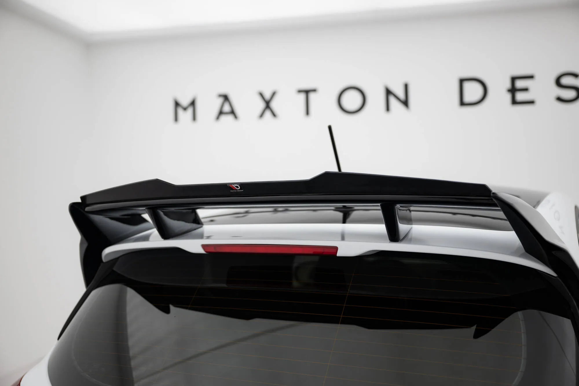 Takspoiler Ford Fiesta Mk7 2016 - 2023 | Glossy Black Edition