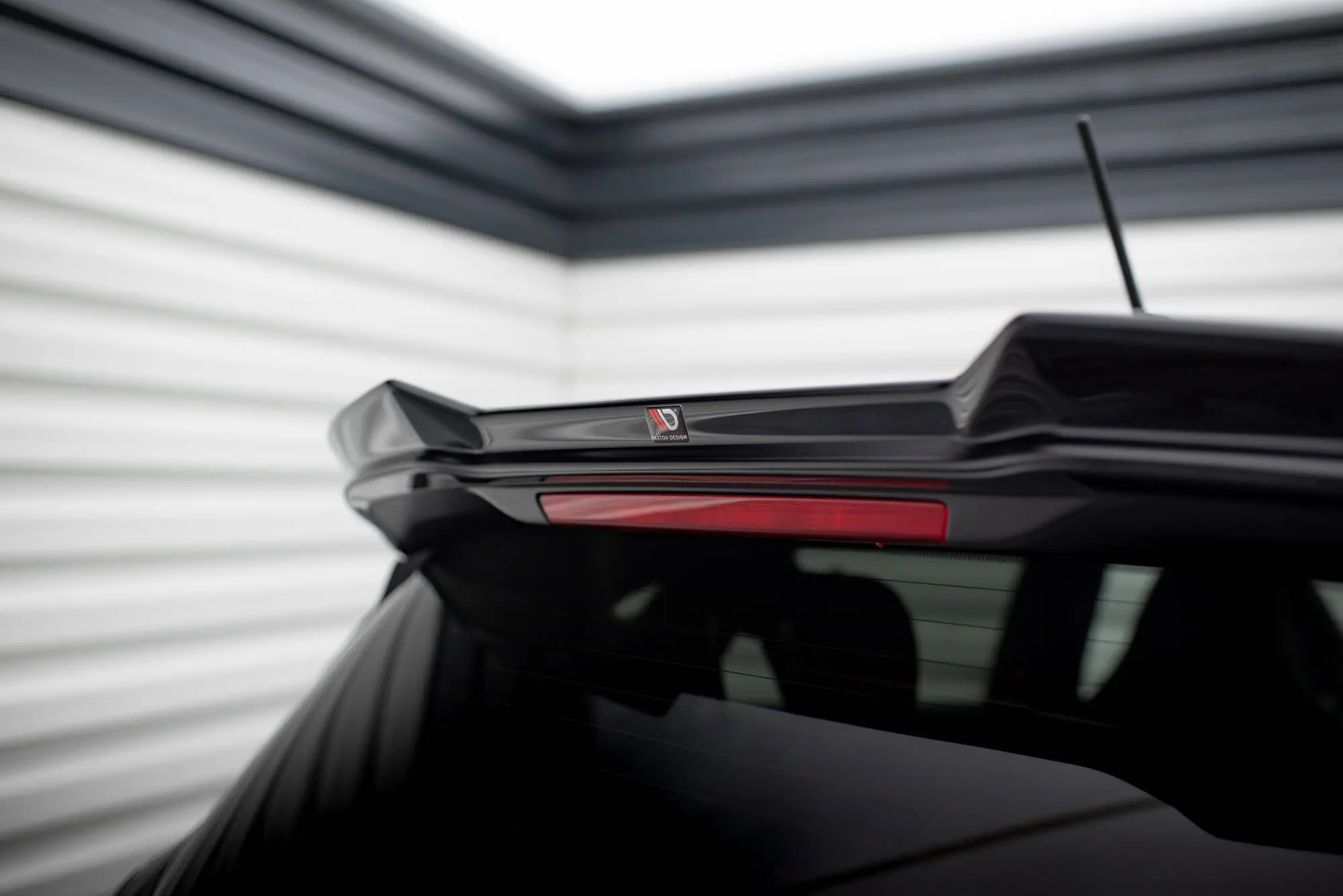 Takspoiler Ford Fiesta Mk7 ST / ST-Line 2016 - 2023 | 3D Glossy Black Edition – bilde 4