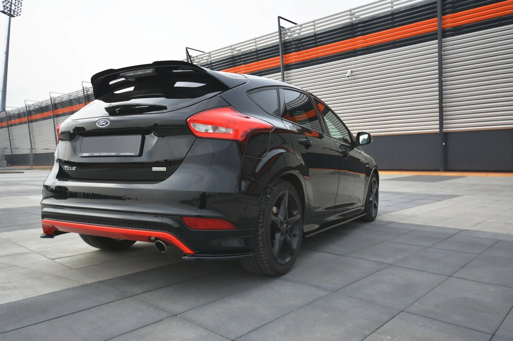 TAKSPOILER FORD FOCUS ST-LINE mk3 2015-2018 (facelift) – bilde 4