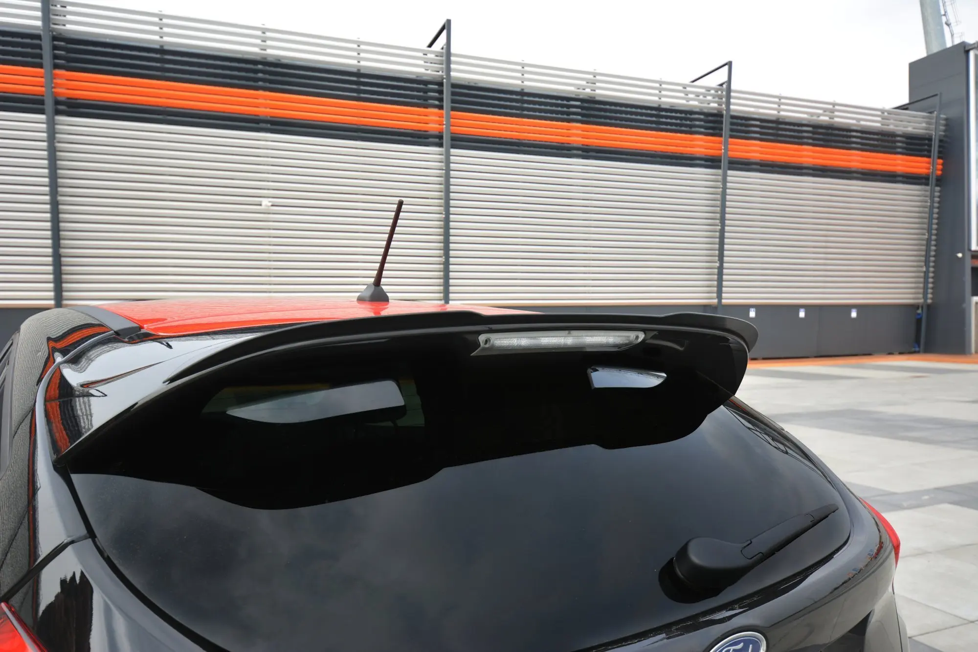 TAKSPOILER FORD FOCUS ST-LINE mk3 2015-2018 (facelift) – bilde 5