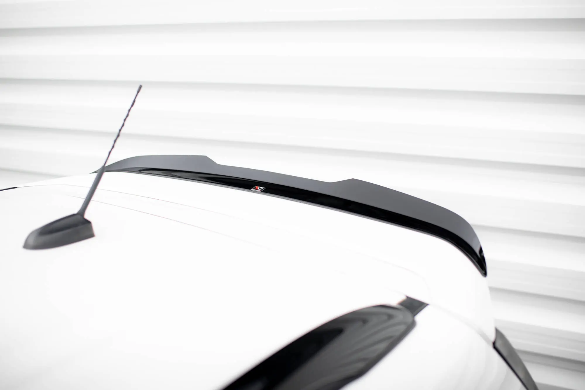 Takspoiler Ford Kuga II ST-Line 2013 - 2016 | Glossy Black Edition – bilde 2