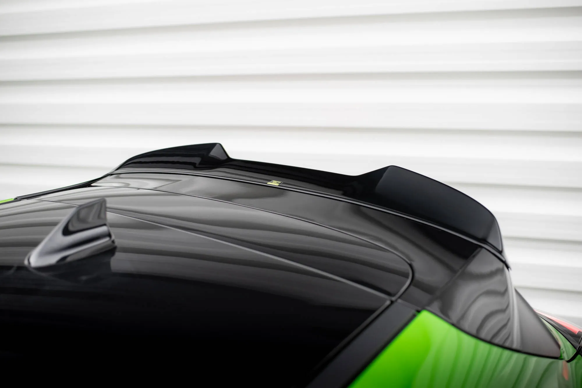 Takspoiler Ford Puma (ST/ST-Line) I 2020 - 2024 | Glossy Black Edition – bilde 3