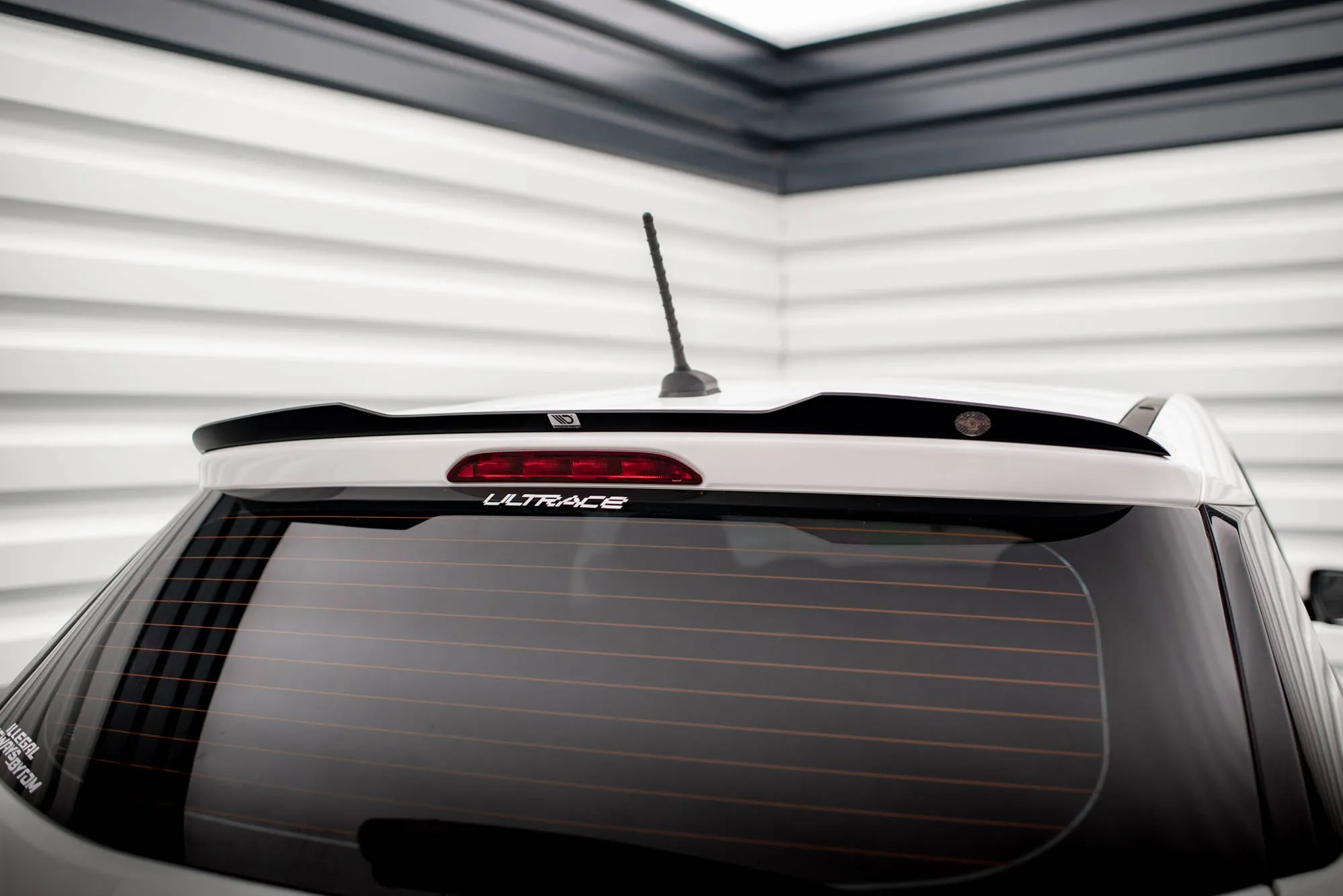 Takspoiler Hyundai I20 Mk2 Facelift 2018 - 2020 | Glossy Black Edition