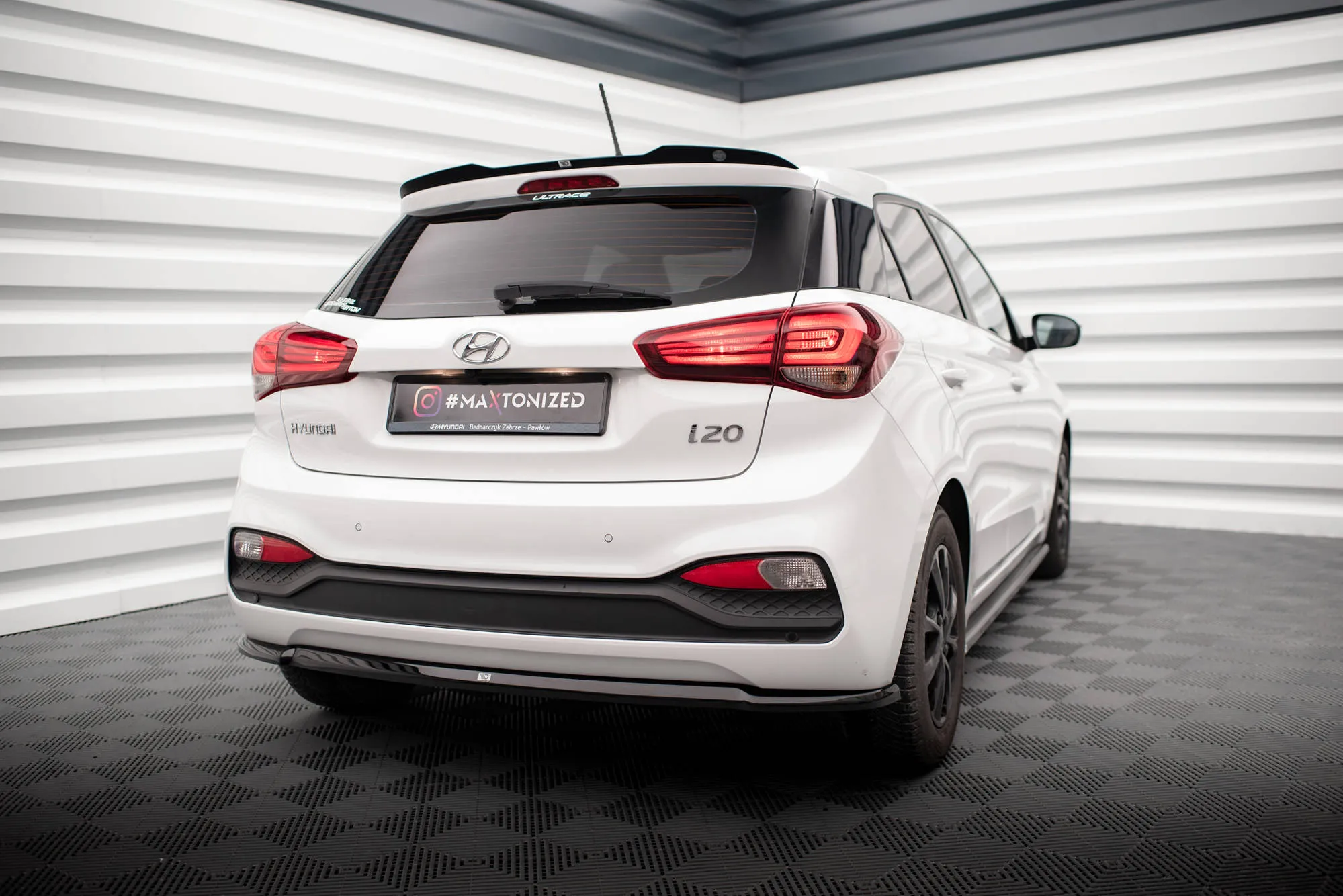 Takspoiler Hyundai I20 Mk2 Facelift 2018 - 2020 | Glossy Black Edition – bilde 2