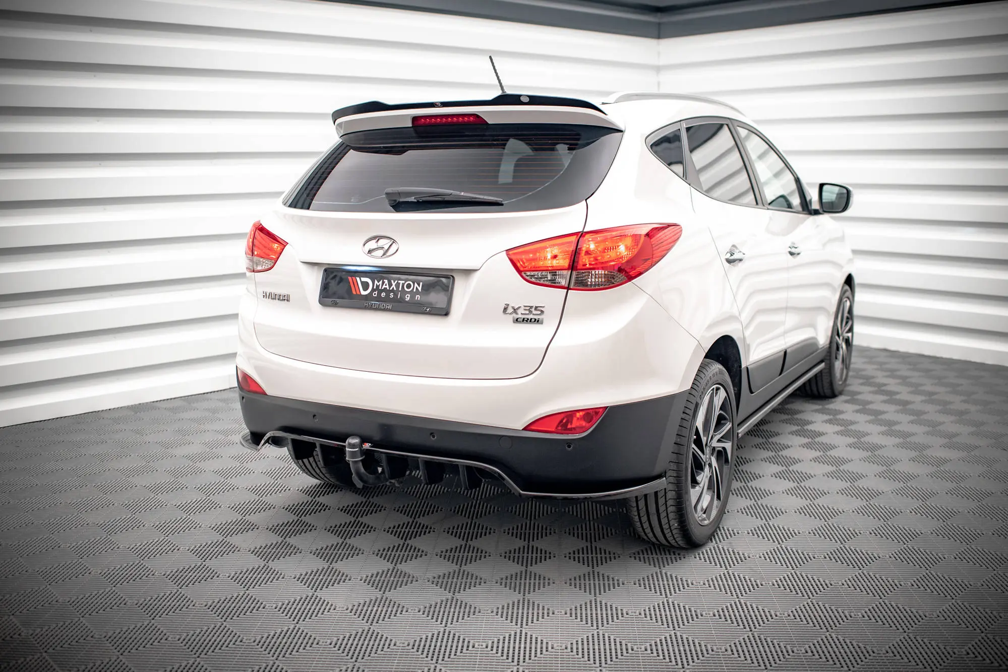 TAKSPOILER Hyundai ix35 mk1 2009-2013 – bilde 4