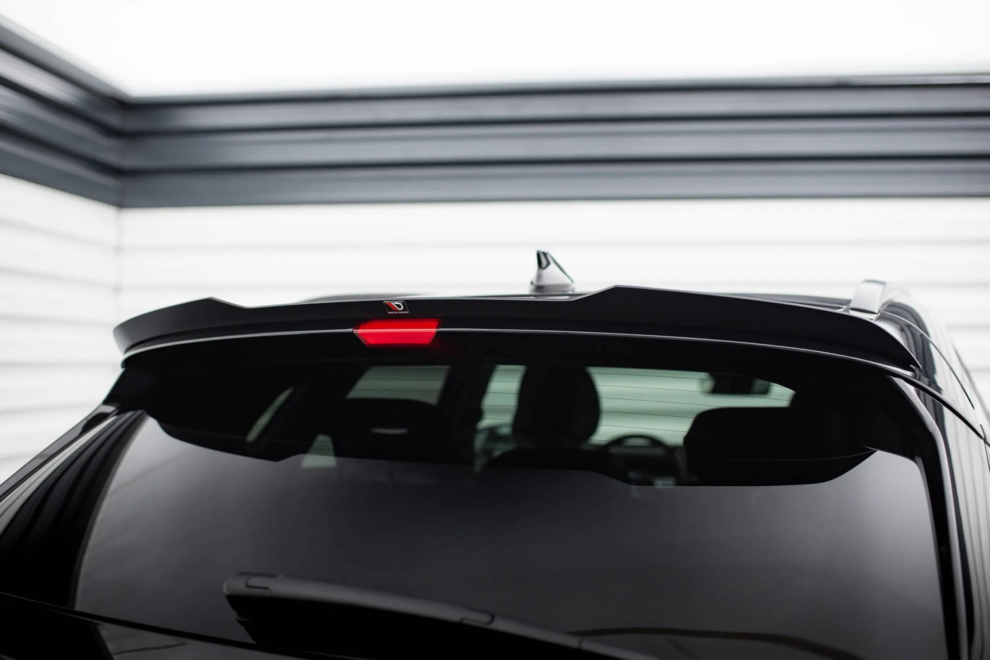 Takspoiler Hyundai Kona II N-Line 2022 -> | Glossy Black Edition