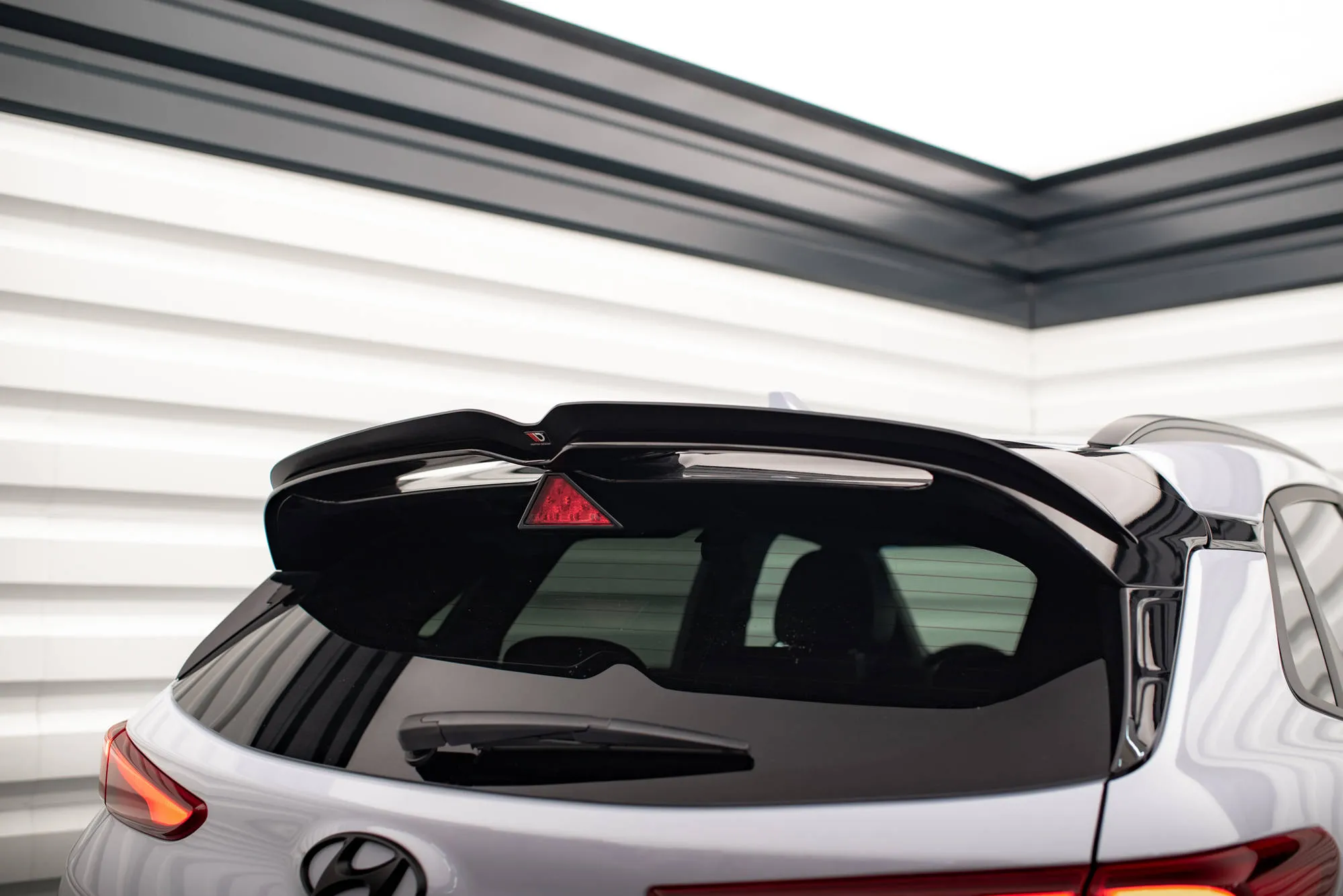 Takspoiler Hyundai Kona N 2021 - 2023 | Glossy Black Edition
