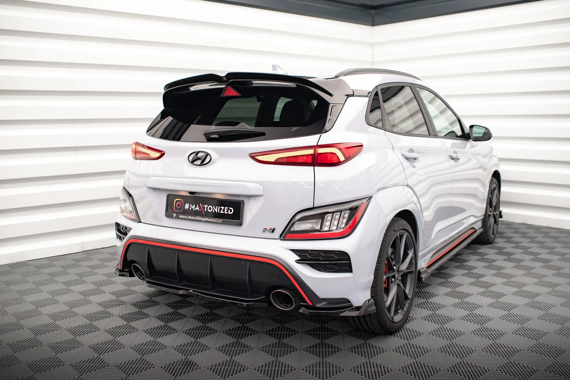 Takspoiler Hyundai Kona N 2021 - 2023 | Glossy Black Edition – bilde 3