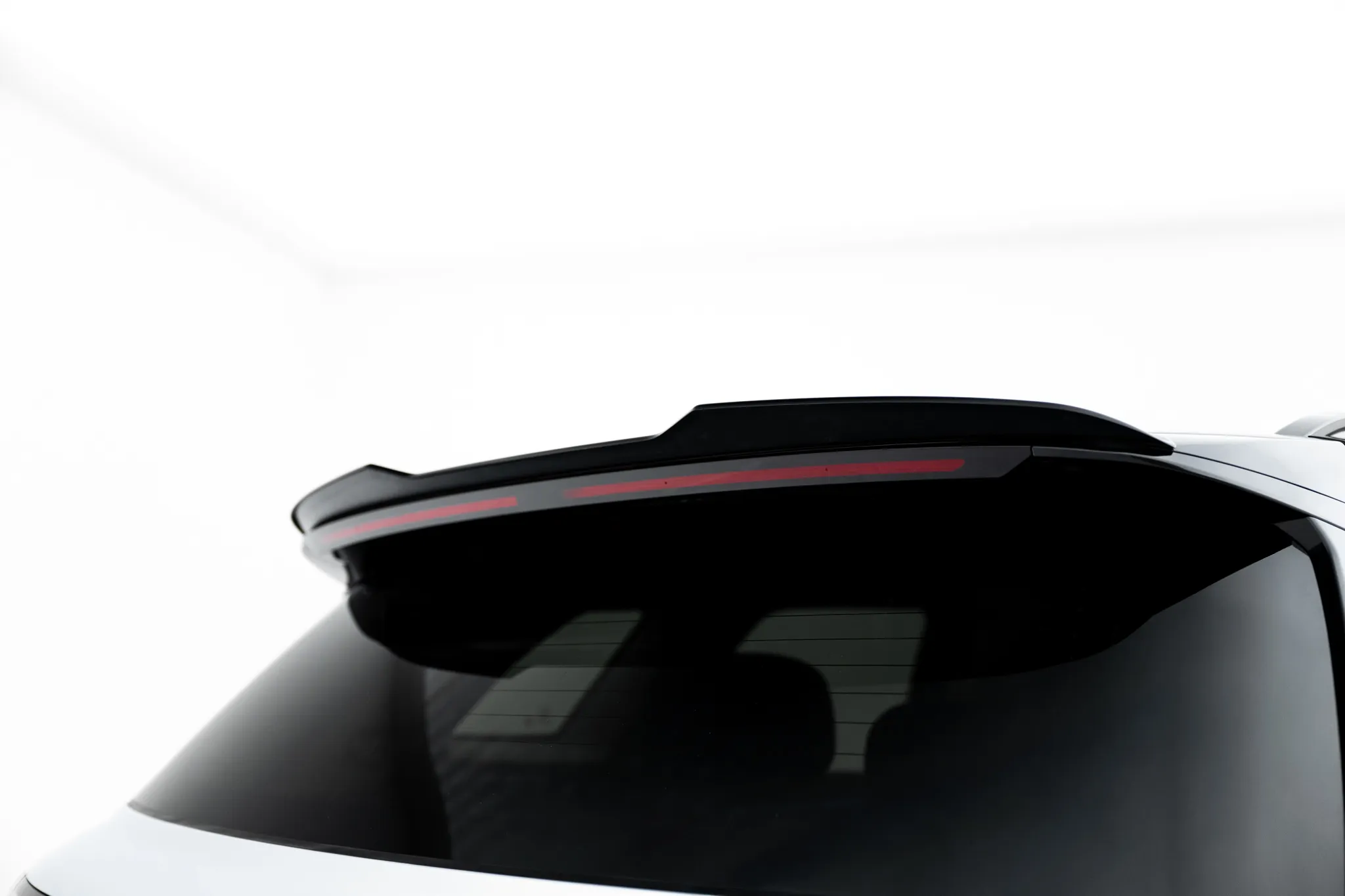 Takspoiler Jaeco 7 (I) 2023 - 2026 | Glossy Black Edition – bilde 3