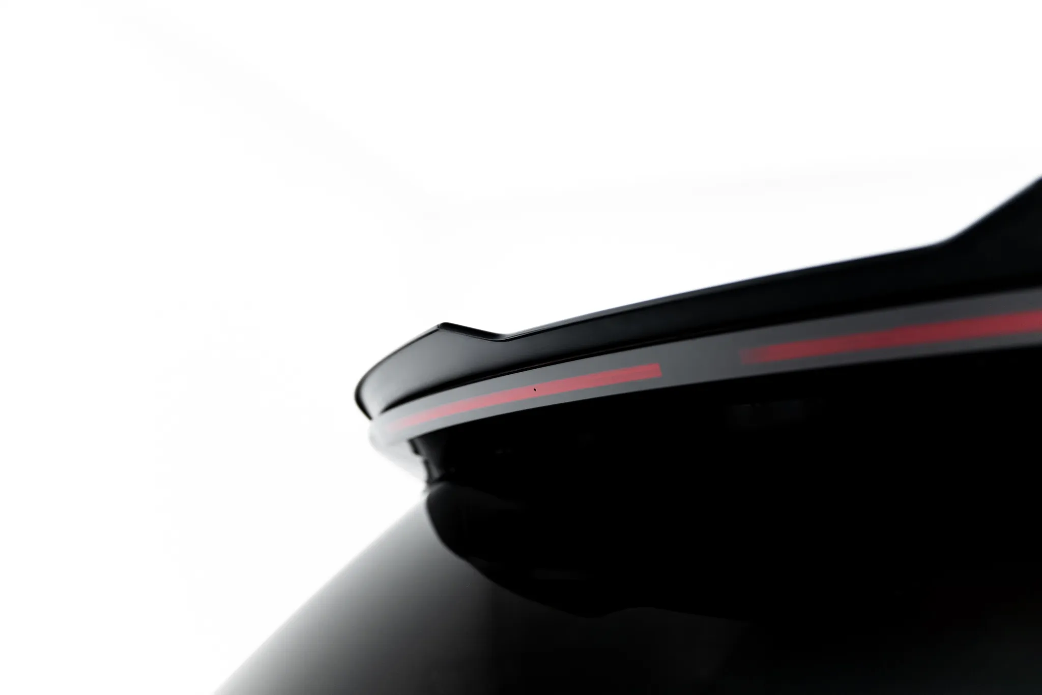 Takspoiler Jaeco 7 (I) 2023 - 2026 | Glossy Black Edition – bilde 4