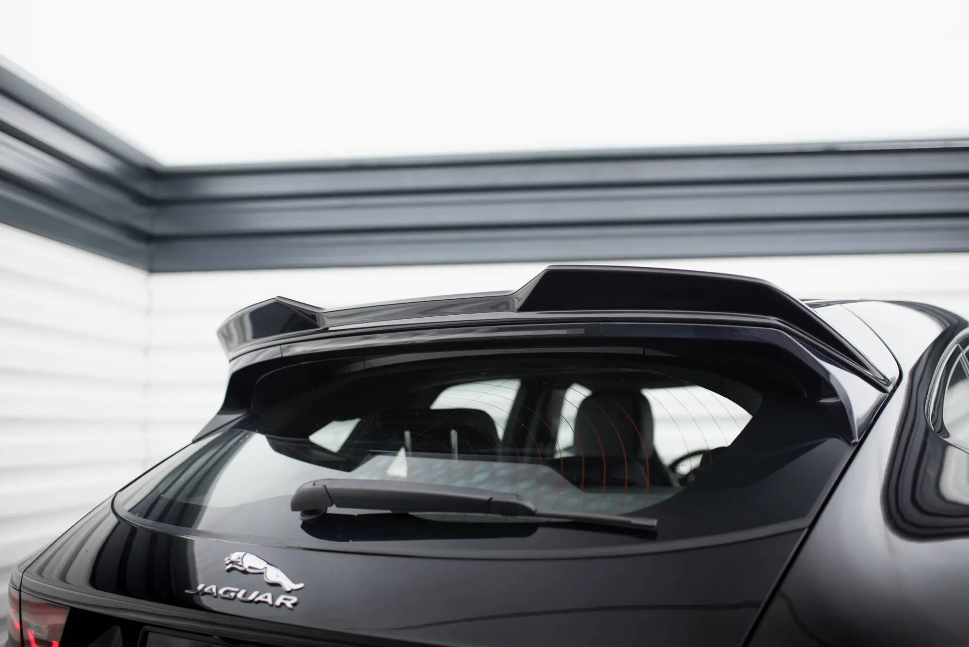 Takspoiler Jaguar E-Pace R-Dynamic 2017 - 2020 | 3D Glossy Black Edition