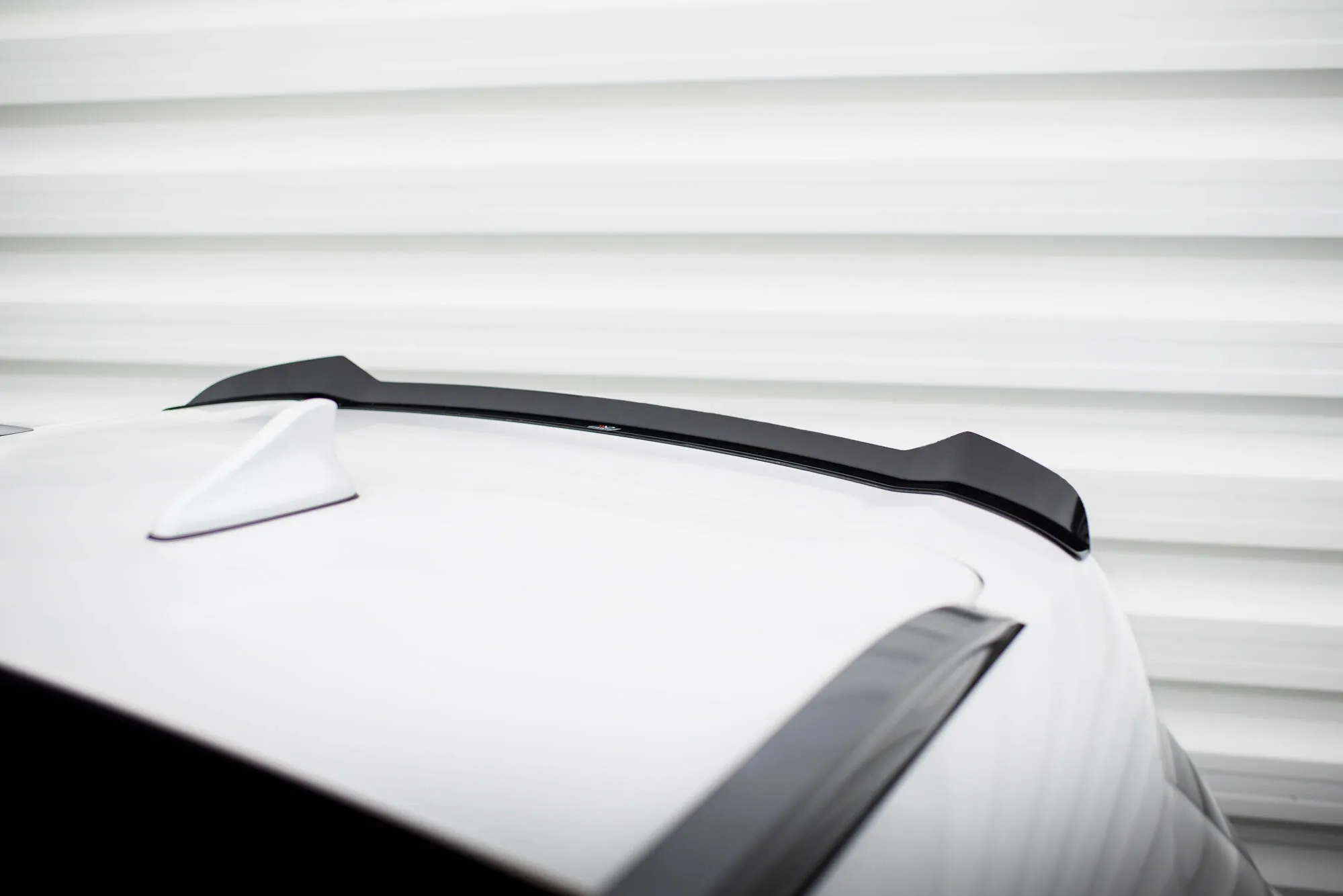 Takspoiler Kia Sorento Mk4 2020 - 2023 | Glossy Black Edition – bilde 3