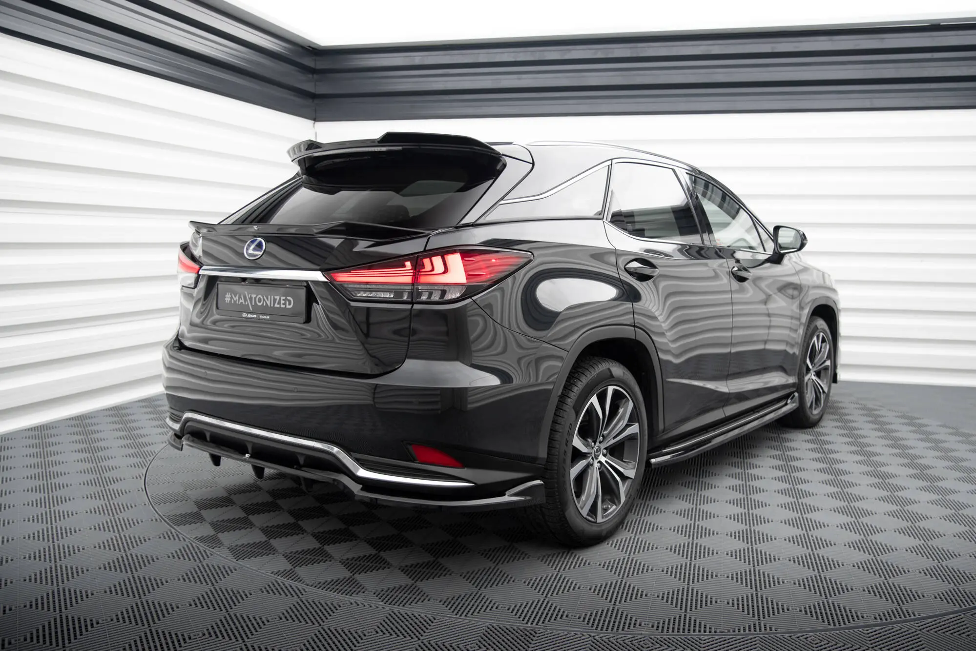 Takspoiler Lexus RX Mk4 facelift 2019 - 2022 | 3D Glossy Black Edition – bilde 3