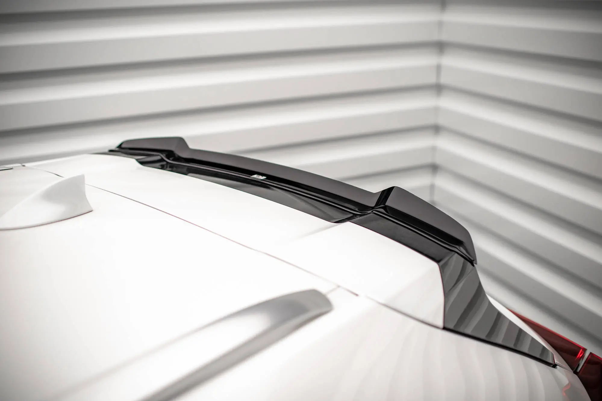 Takspoiler Lexus UX 2018->