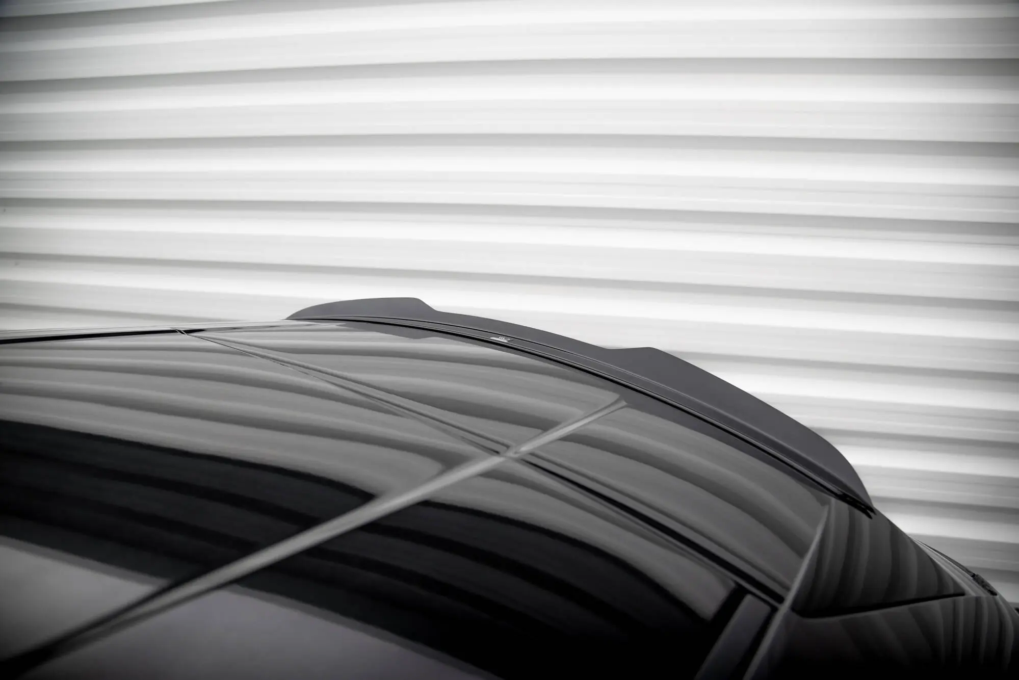 Takspoiler Mazda 3 Mk4 2019 - > | Glossy Black Edition