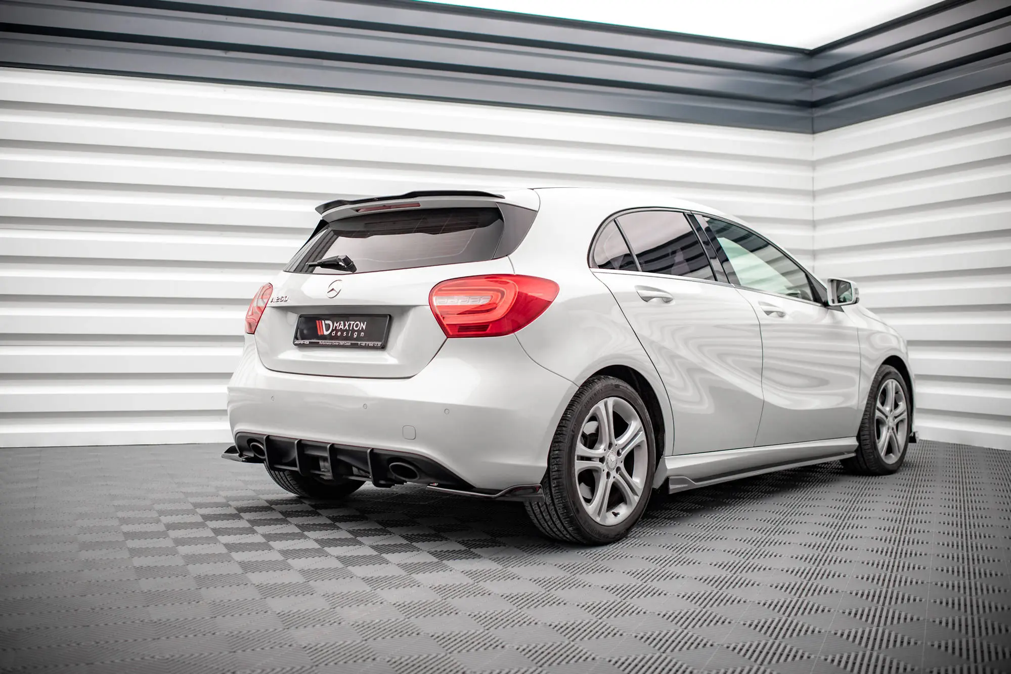 TAKSPOILER MERCEDES-BENZ A (W176) 2012-2015 – bilde 4