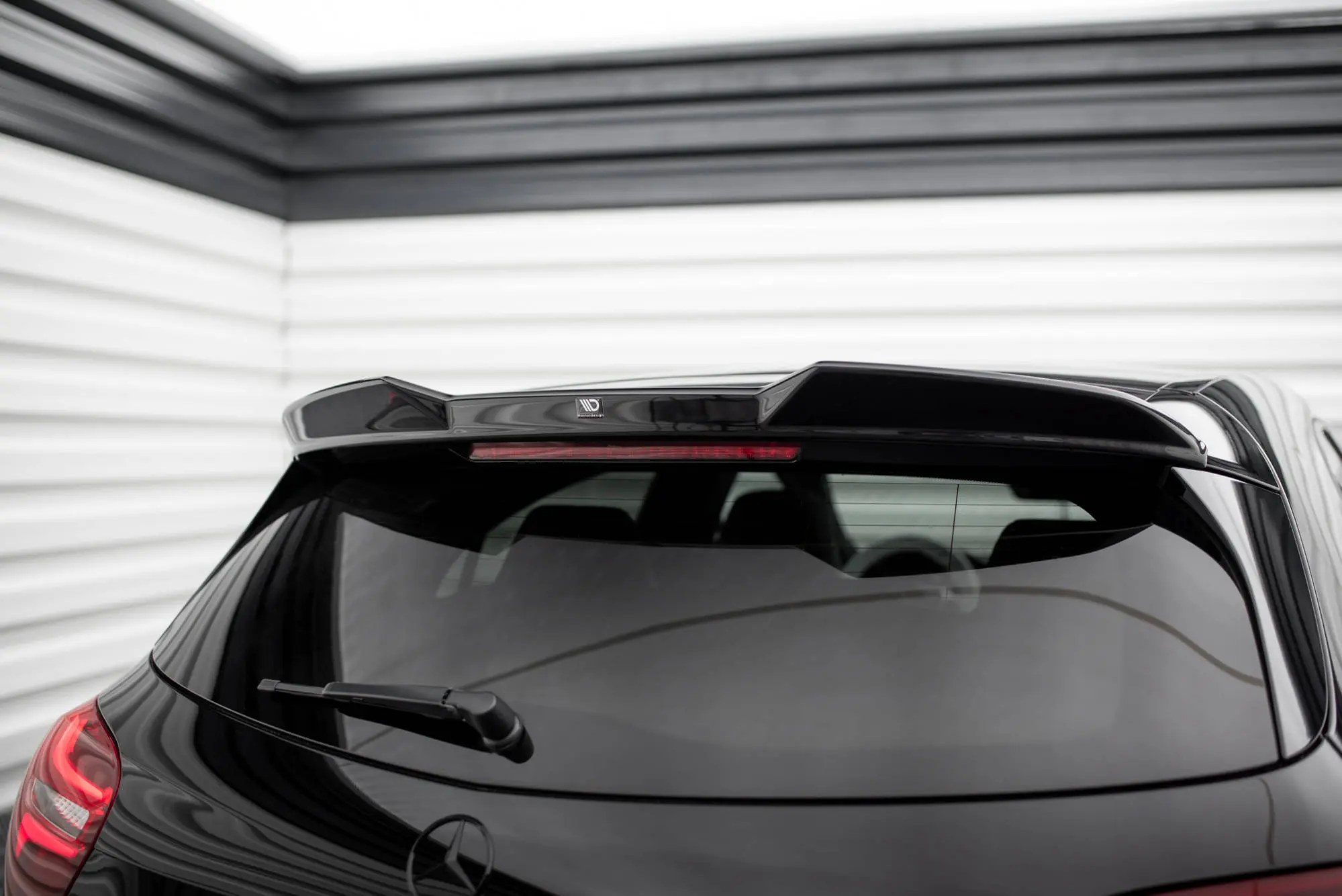 Takspoiler Mercedes-Benz A (W176) AMG-Line facelift 2015 - 2018  | 3D Glossy Black Edition