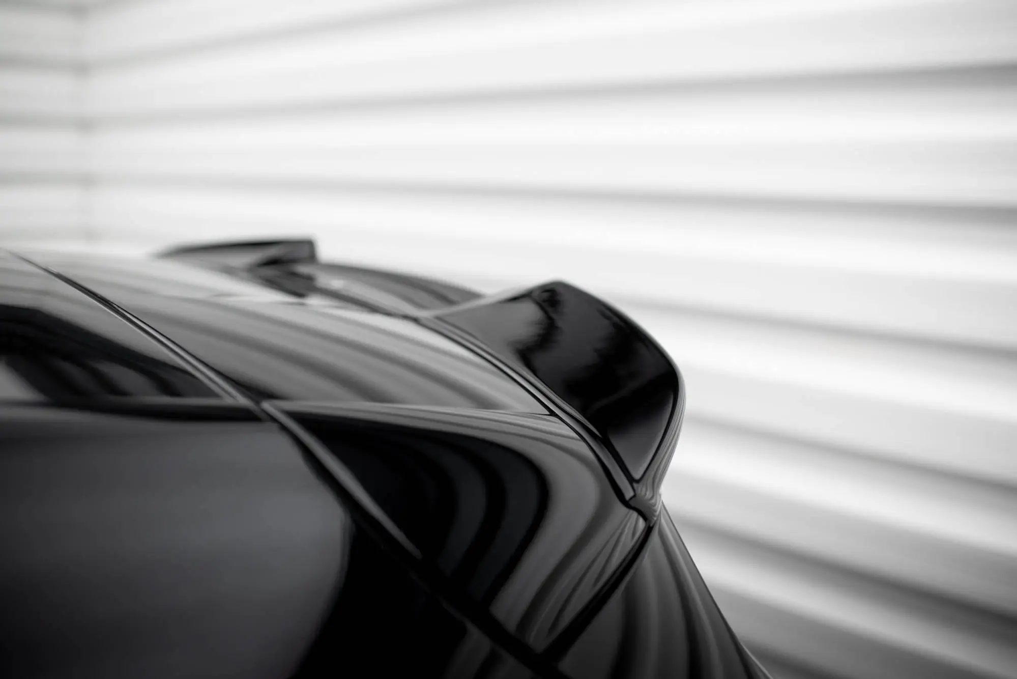 Takspoiler Mercedes-Benz A (W176) AMG-Line facelift 2015 - 2018  | 3D Glossy Black Edition – bilde 4