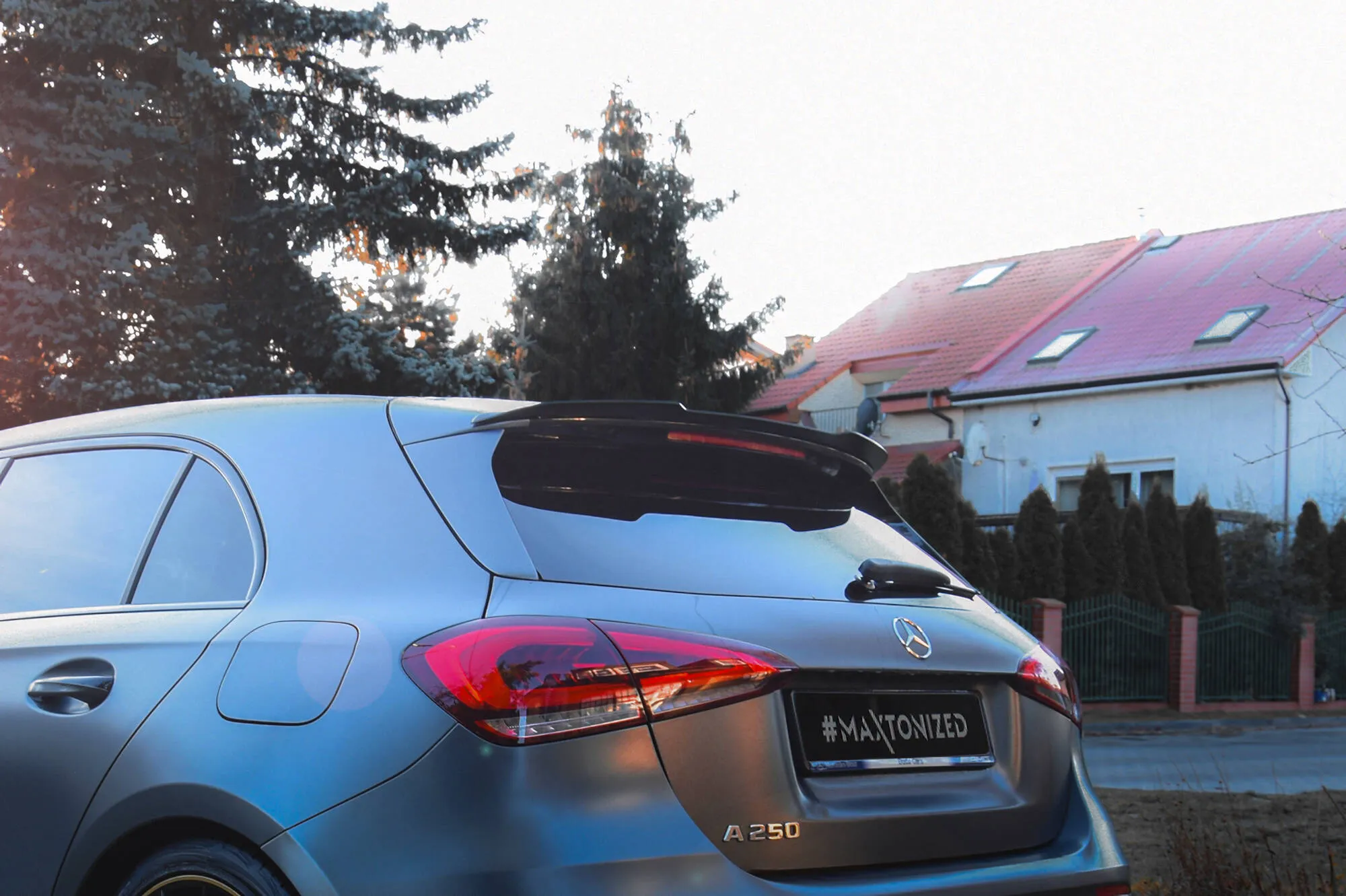 Takspoiler Mercedes-Benz A (W177 / V177 ) AMG-Line / Mercedes-AMG A35 (W177 / V177) 2018-> | Glossy Black Edition