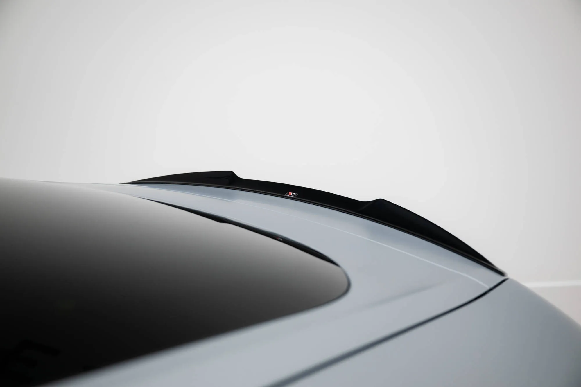 Takspoiler Mercedes-Benz AMG GT 63 (C192) 2023 -> | Glossy Black Edition – bilde 5