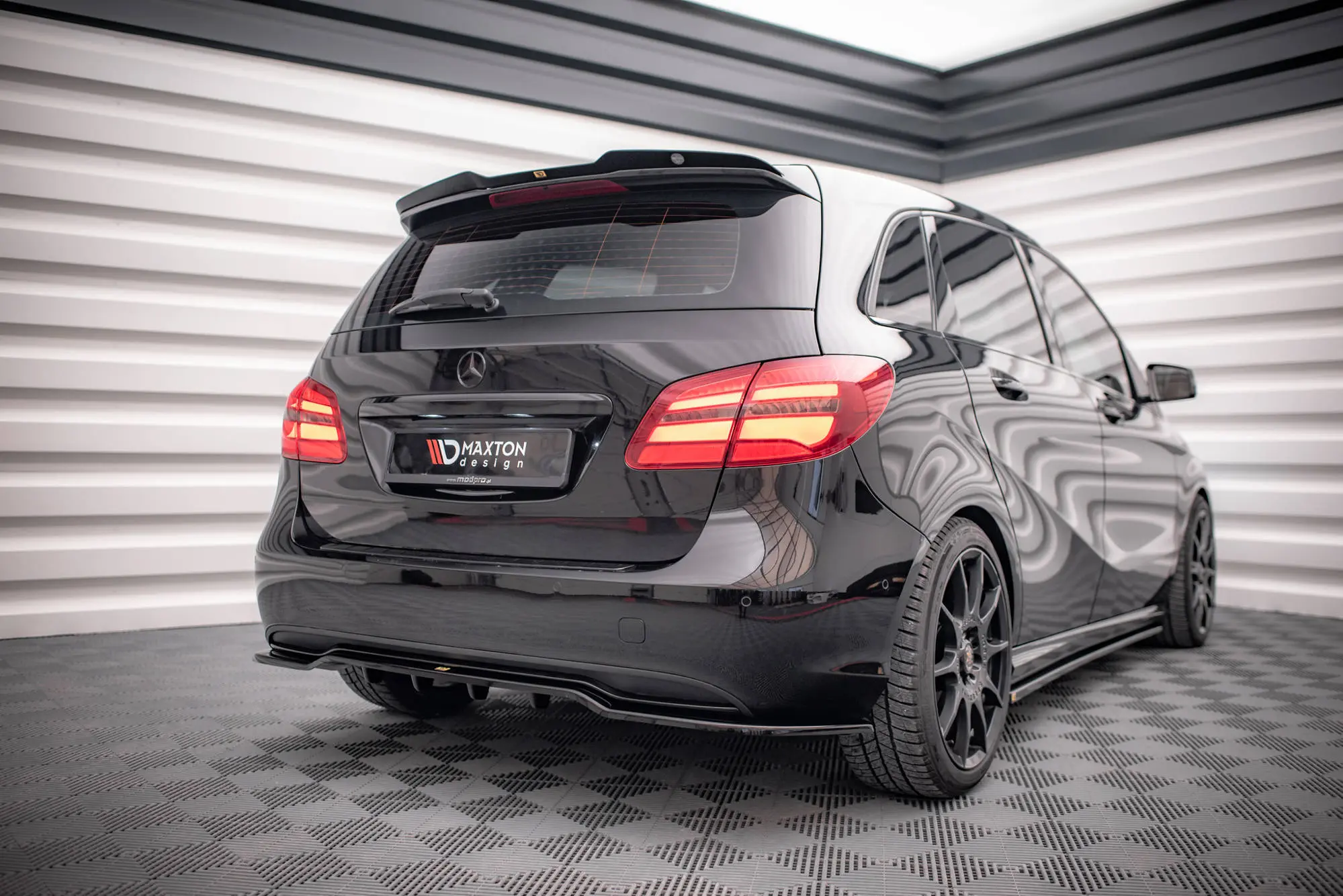 TAKSPOILER Mercedes-Benz B (W246) facelift 2014-2018 – bilde 3