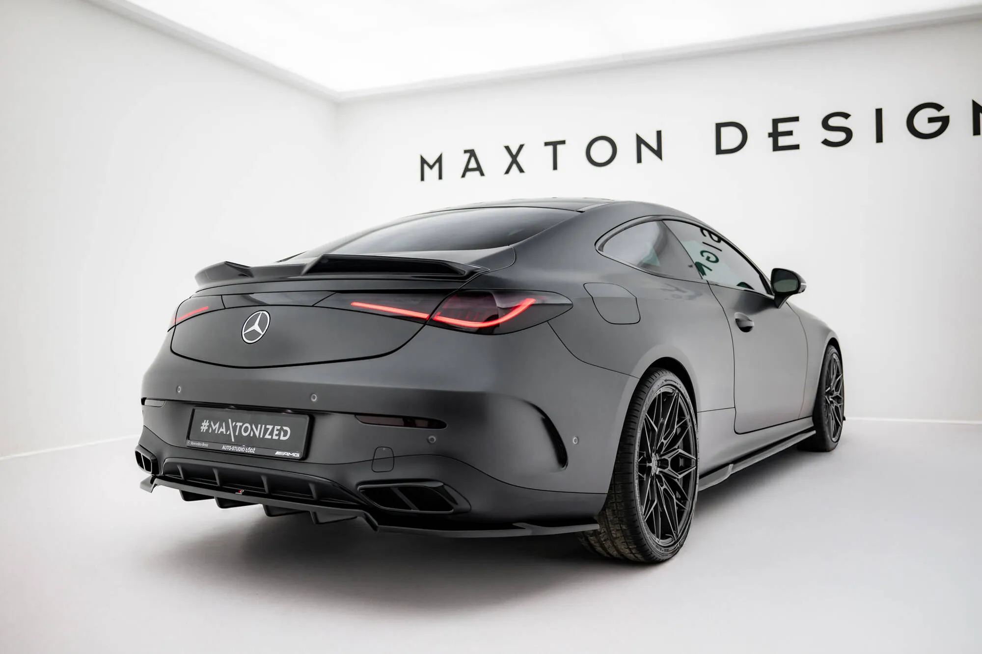 Takspoiler Mercedes-Benz Cle AMG (C236) 2023 -> | Glossy Black Edition – bilde 2
