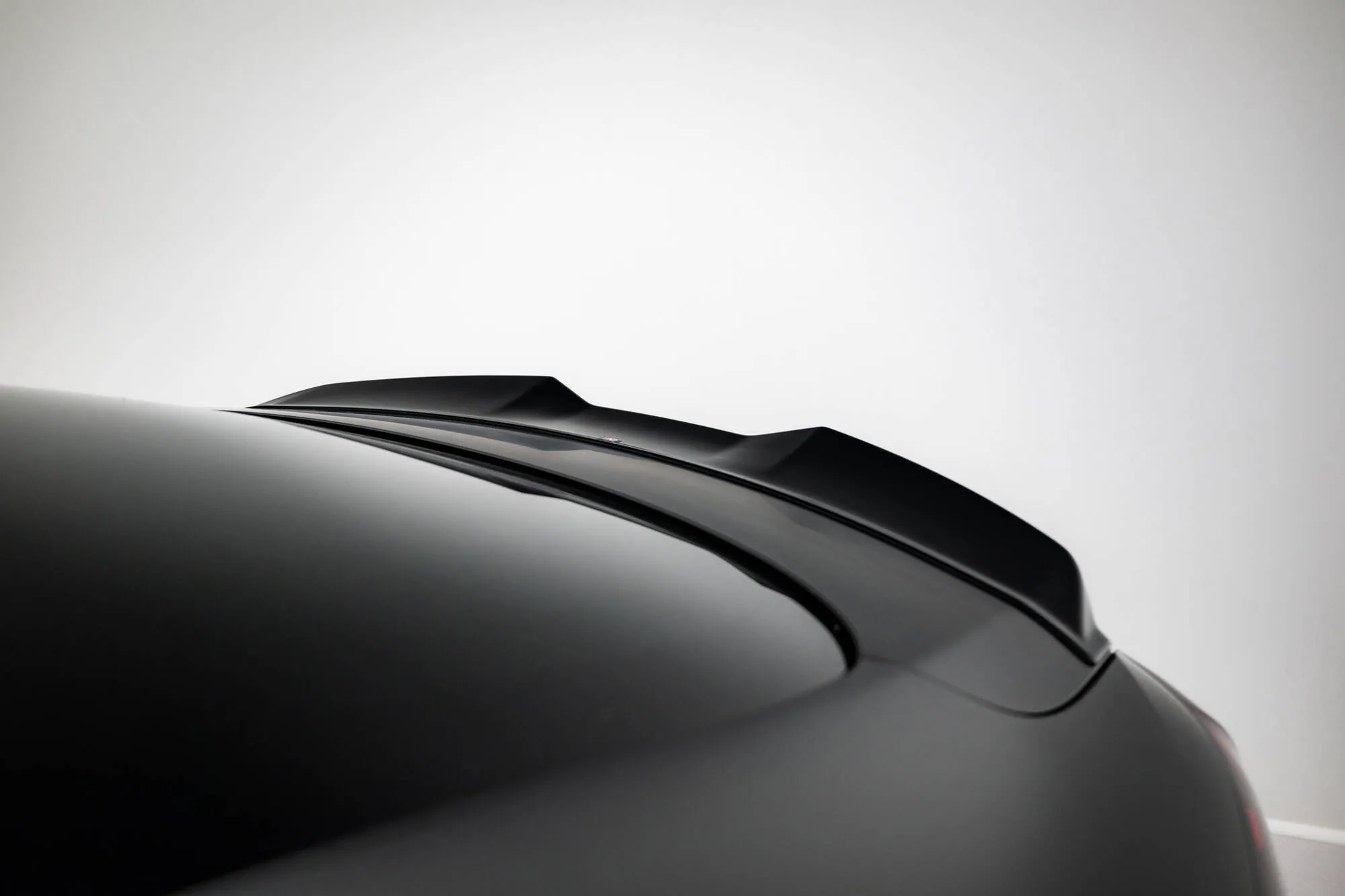 Takspoiler Mercedes-Benz Cle AMG (C236) 2023 -> | Glossy Black Edition – bilde 3