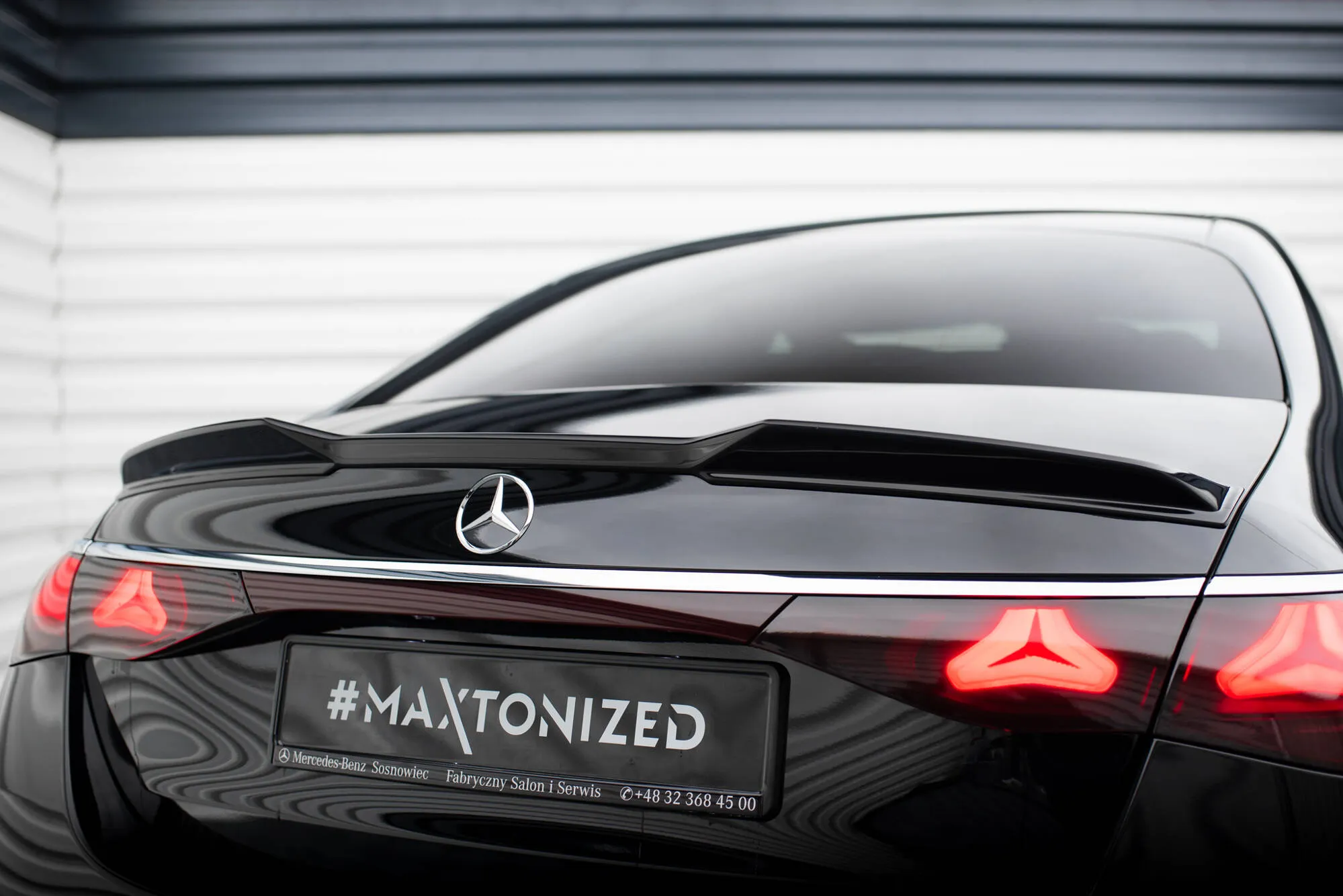 Takspoiler Mercedes-Benz E AMG-Line W214 2023 -> | Glossy Black Edition
