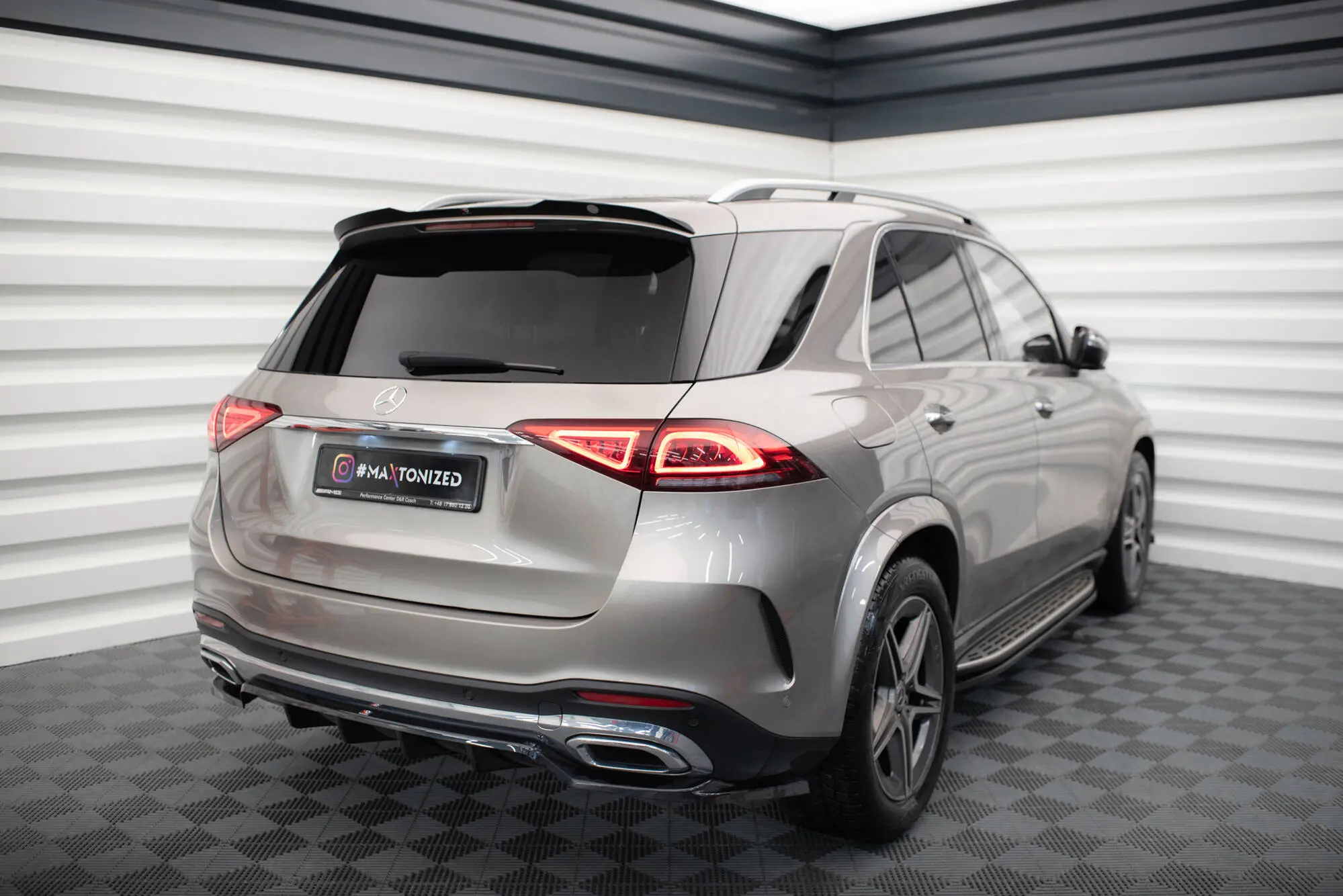 Takspoiler Mercedes-Benz GLE (W167) AMG-Line 2019 -2023 | Glossy Black Edition – bilde 4