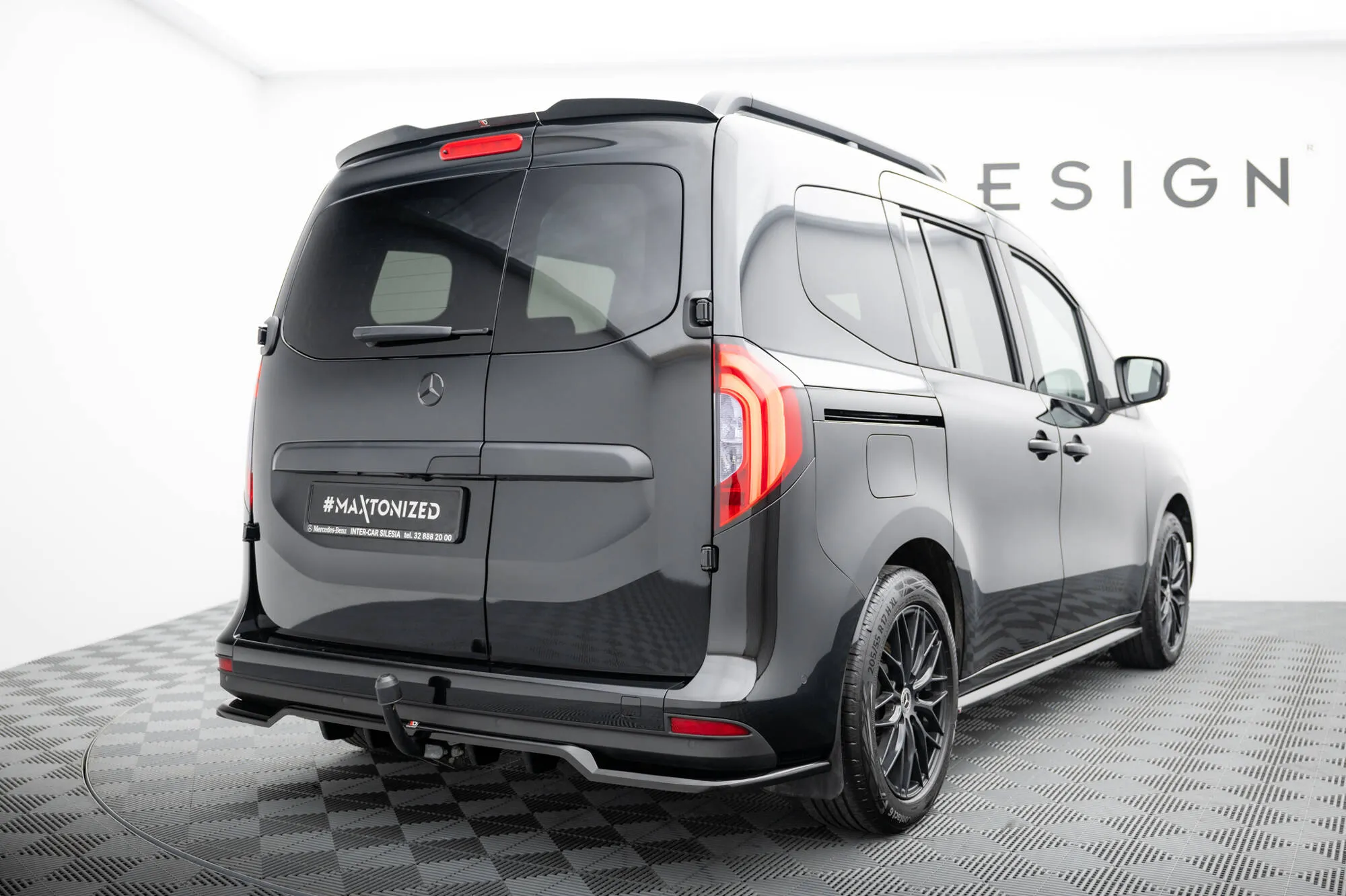 Takspoiler Mercedes-Benz T (W420) 2022 -> | Glossy Black Edition – bilde 3