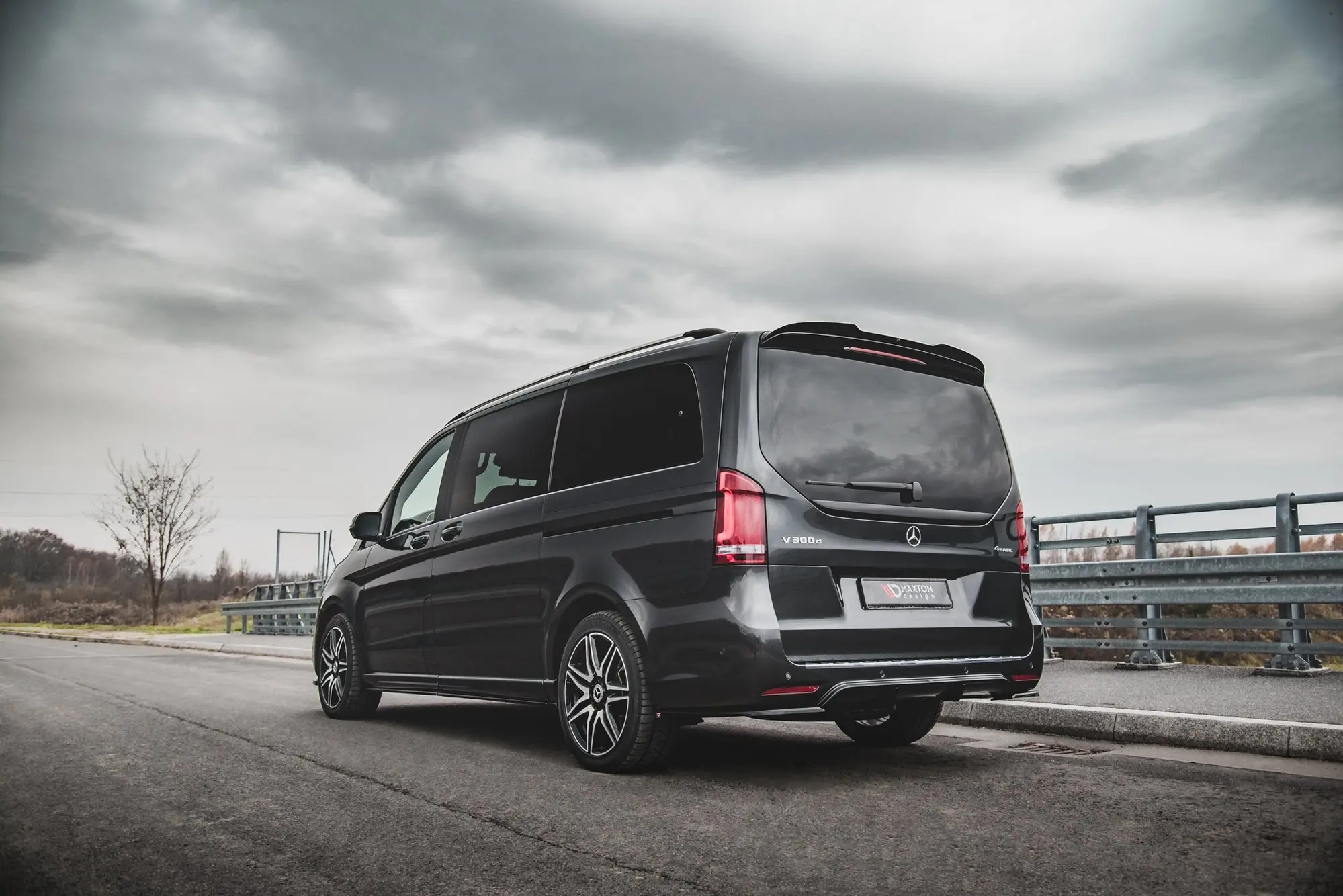 Takspoiler Mercedes-Benz V-Class (W447) AMG-Line 2019 -> – bilde 4