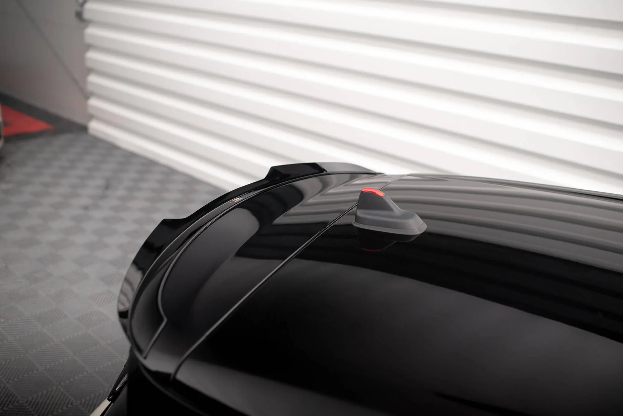 Takspoiler Mini Clubman II F54 (John Cooper Works) Facelift 2019 - 2024 | Glossy Black Edition – bilde 3
