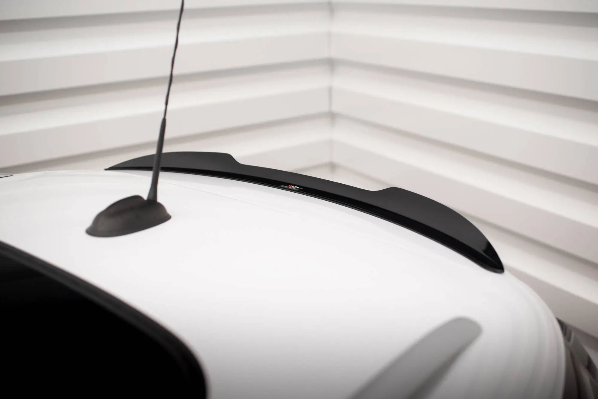 Takspoiler Mini Cooper Countryman (R60) facelift 2014 - 2017 | Glossy Black Edition – bilde 3