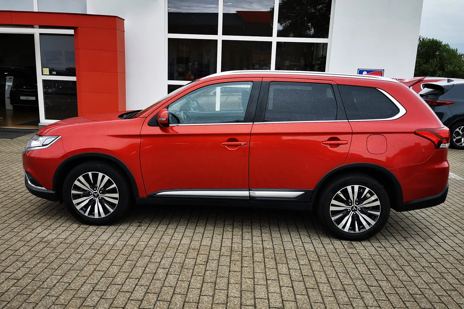 Takspoiler Mitsubishi Outlander III 2012 - 2022 – bilde 2