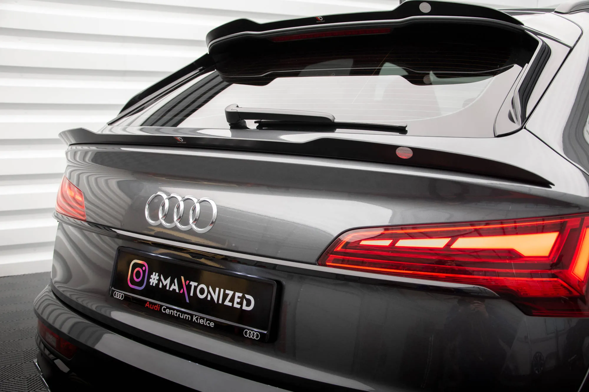 Takspoiler (nedre) Audi Q5 S Mk2 Facelift 2020 - 2024 | Glossy Black Edition