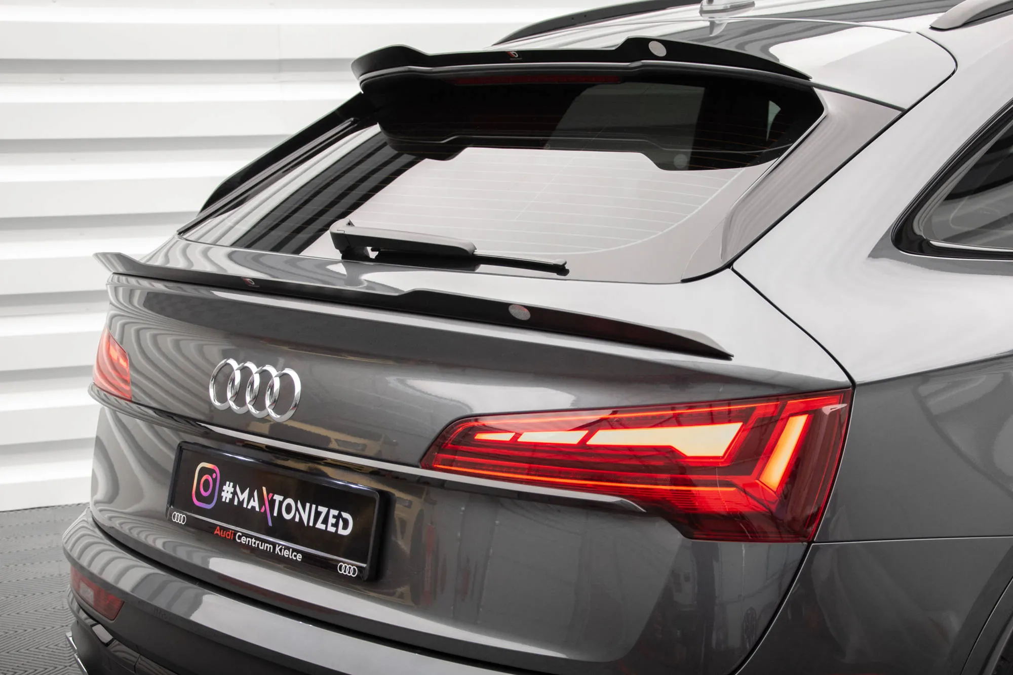 Takspoiler (nedre) Audi Q5 S Mk2 Facelift 2020 - 2024 | Glossy Black Edition – bilde 3