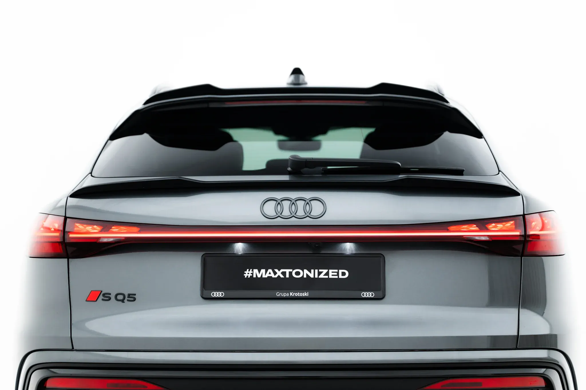 Takspoiler (nedre) Audi SQ5 / Q5 S-Line / III 2024 -> | Glossy Black Edition – bilde 2