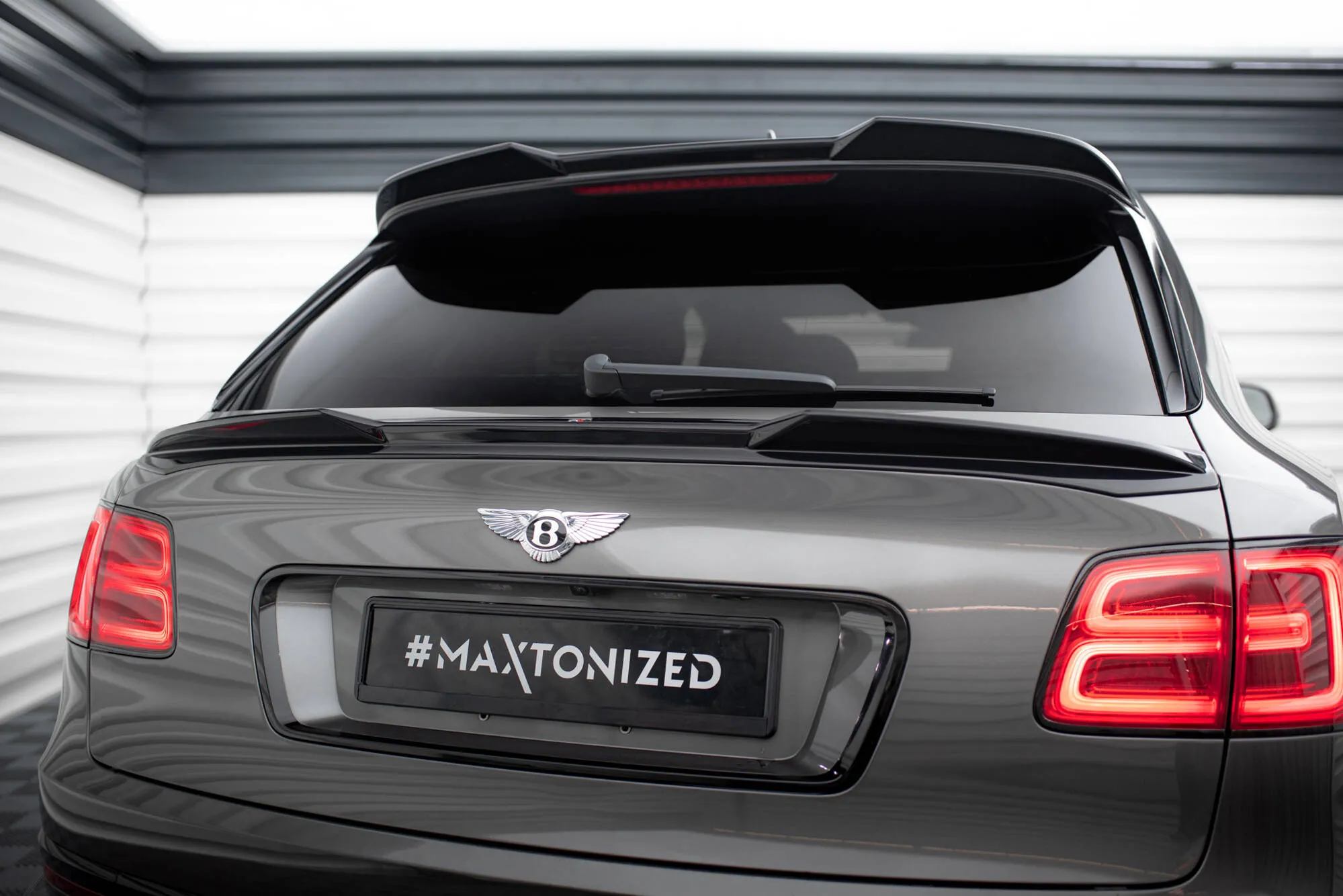 Takspoiler (nedre) Bentley Bentayga Mk1 2015 - 2020 | Glossy Black Edition
