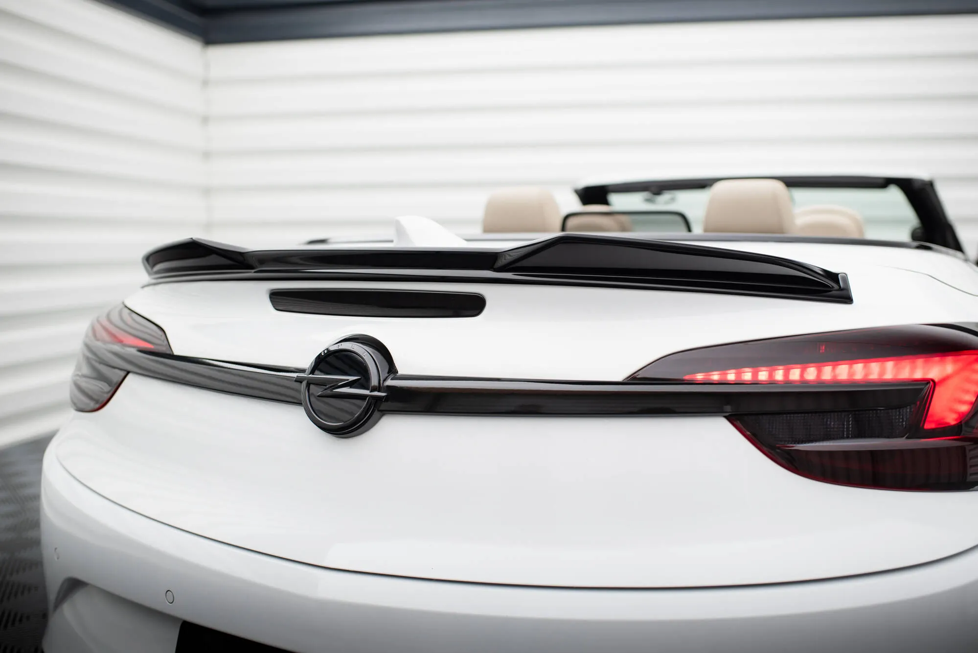 Takspoiler Opel Cascada 2013 - 2019 | Glossy Black Edition