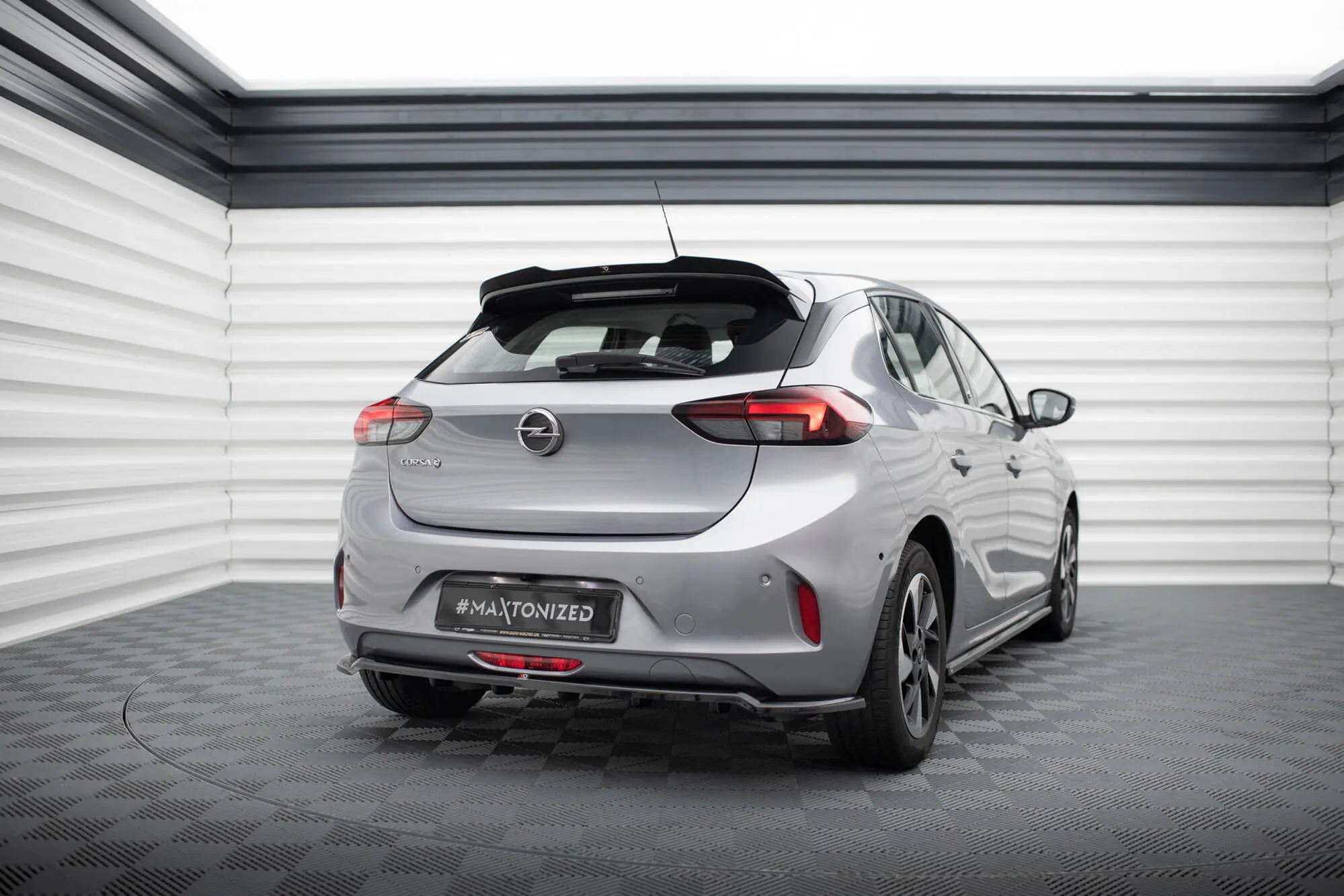 Takspoiler Opel Corsa F / Corsa-e 2019 -> | Glossy Black Edition – bilde 4