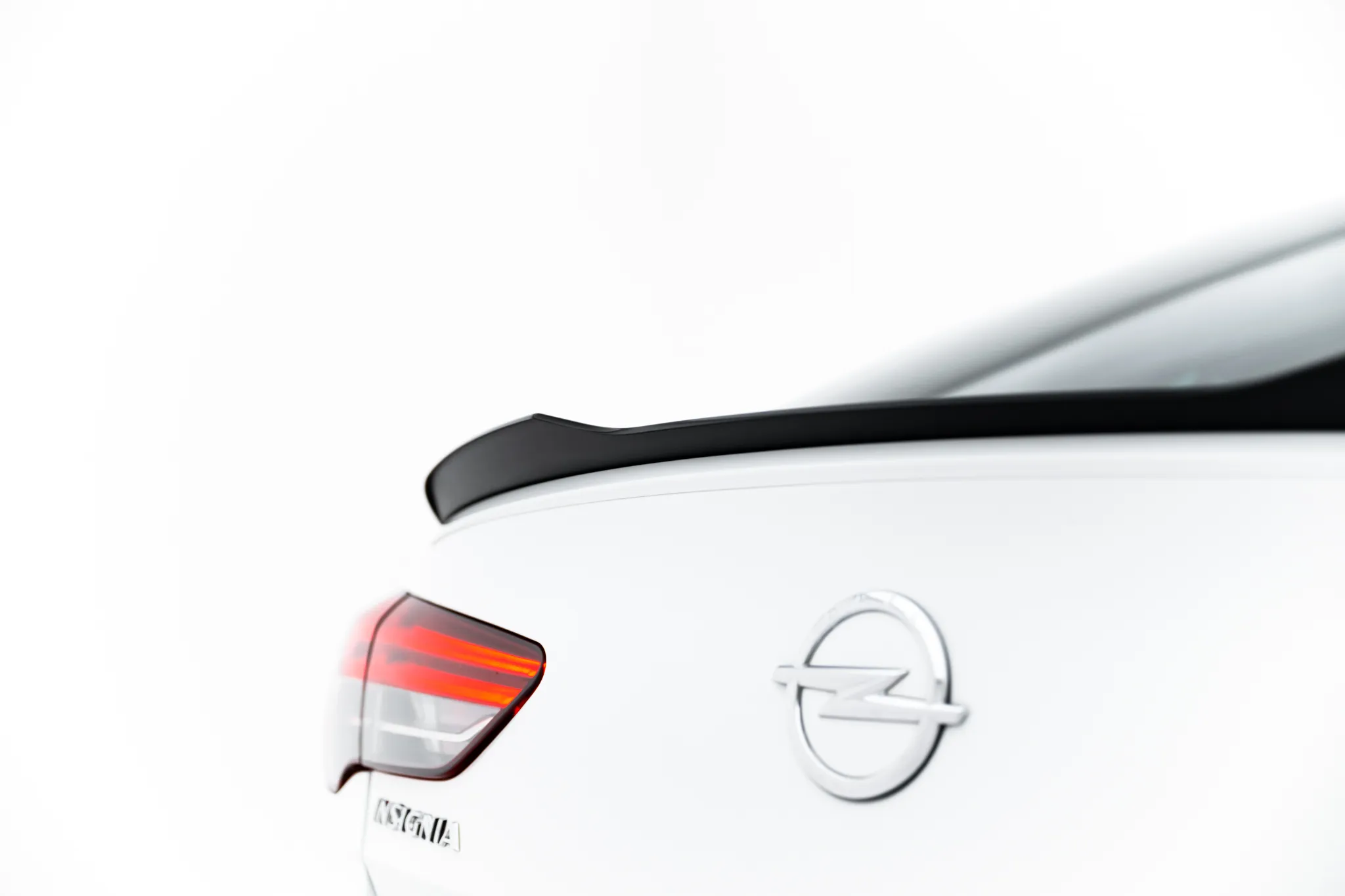 Takspoiler Opel Insignia OPC-Line II 2017 - 2020 | Glossy Black Edition – bilde 3