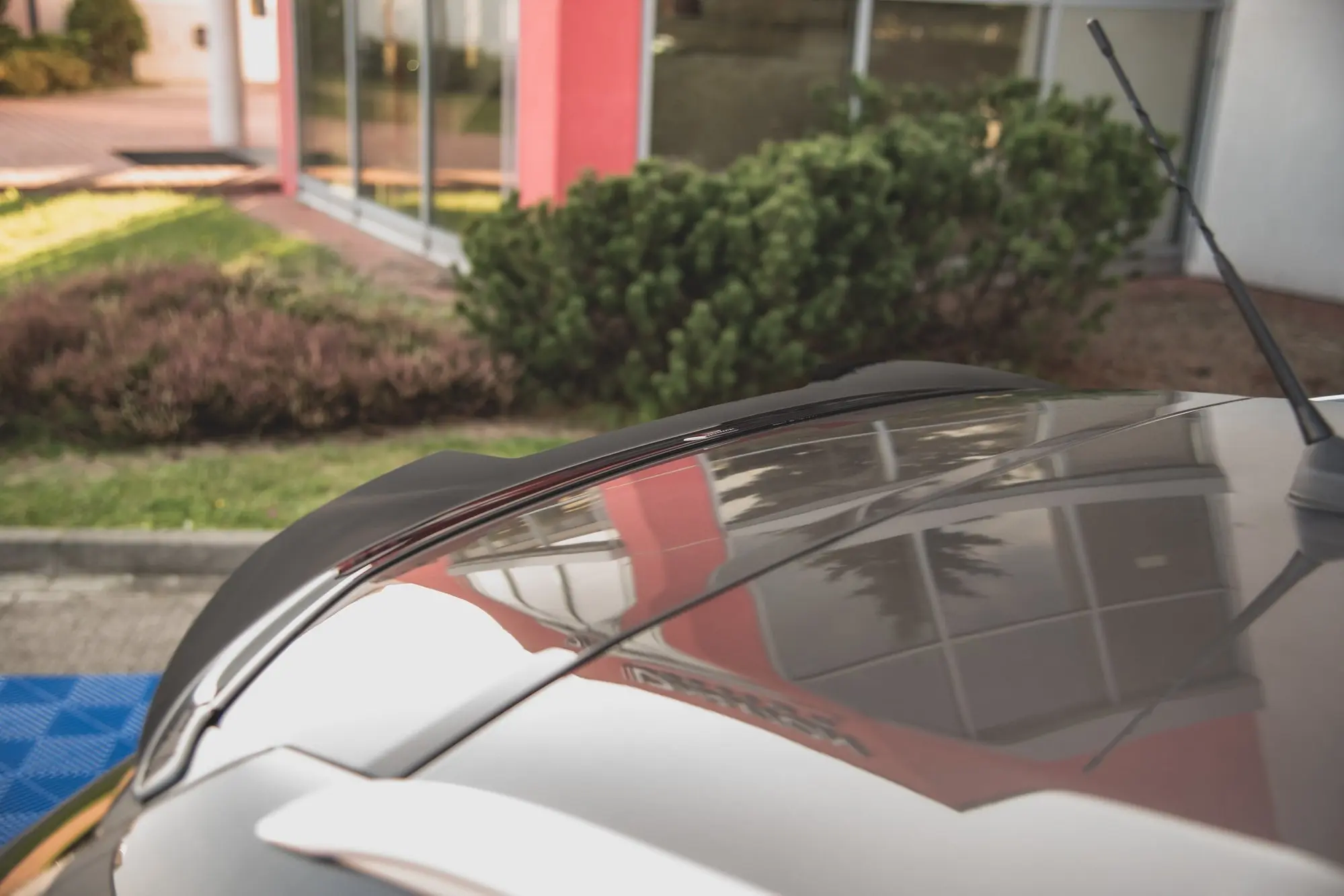 Takspoiler Peugeot 308 II SW Facelift 2017 - 2021 – bilde 2