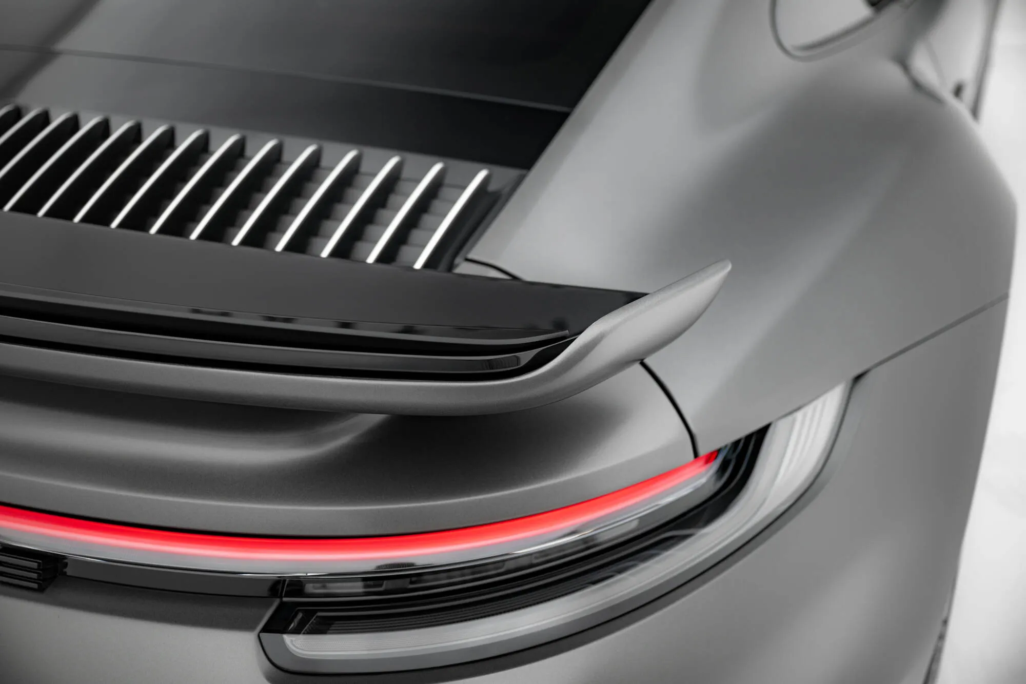 Takspoiler Porsche 911 Turbo S / Sport Package 992 2020 -> | Glossy Black Edition – bilde 3