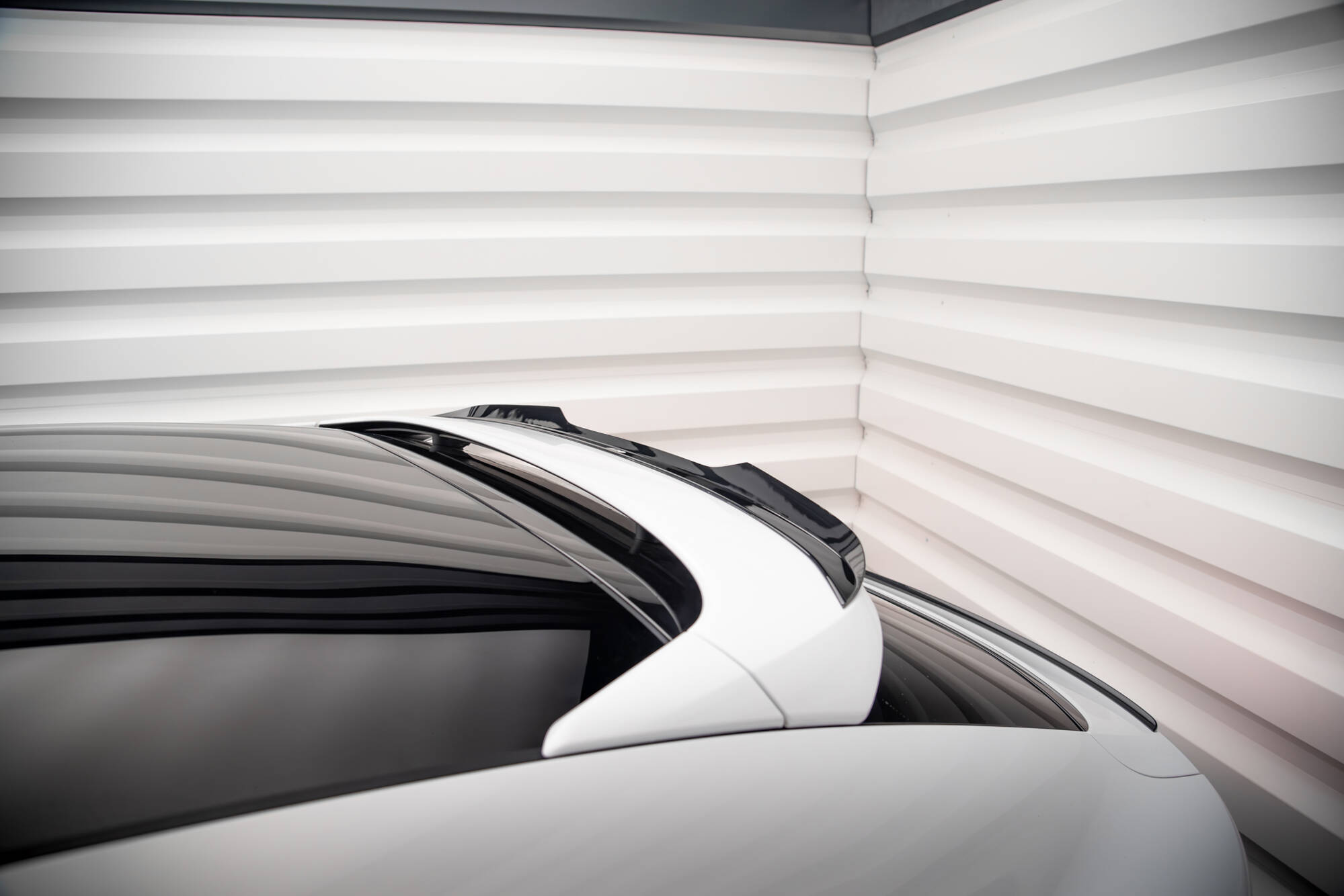 Takspoiler Porsche Cayenne Coupe (9YB) 2019 - 2023 | Glossy Black Edition – bilde 4