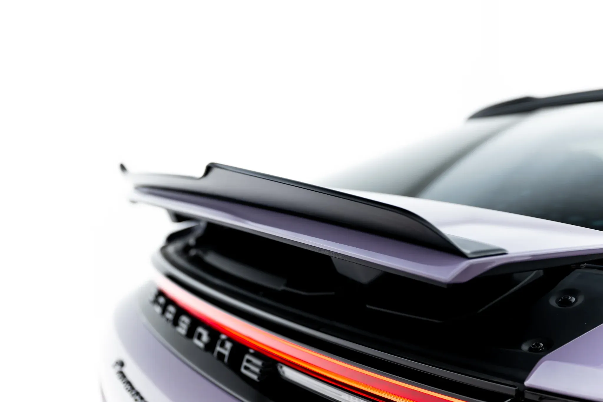 Takspoiler Porsche Panamera (972/ 4 972/ 4/4S E-Hybrid) 2024 -> | Glossy Black Edition – bilde 3