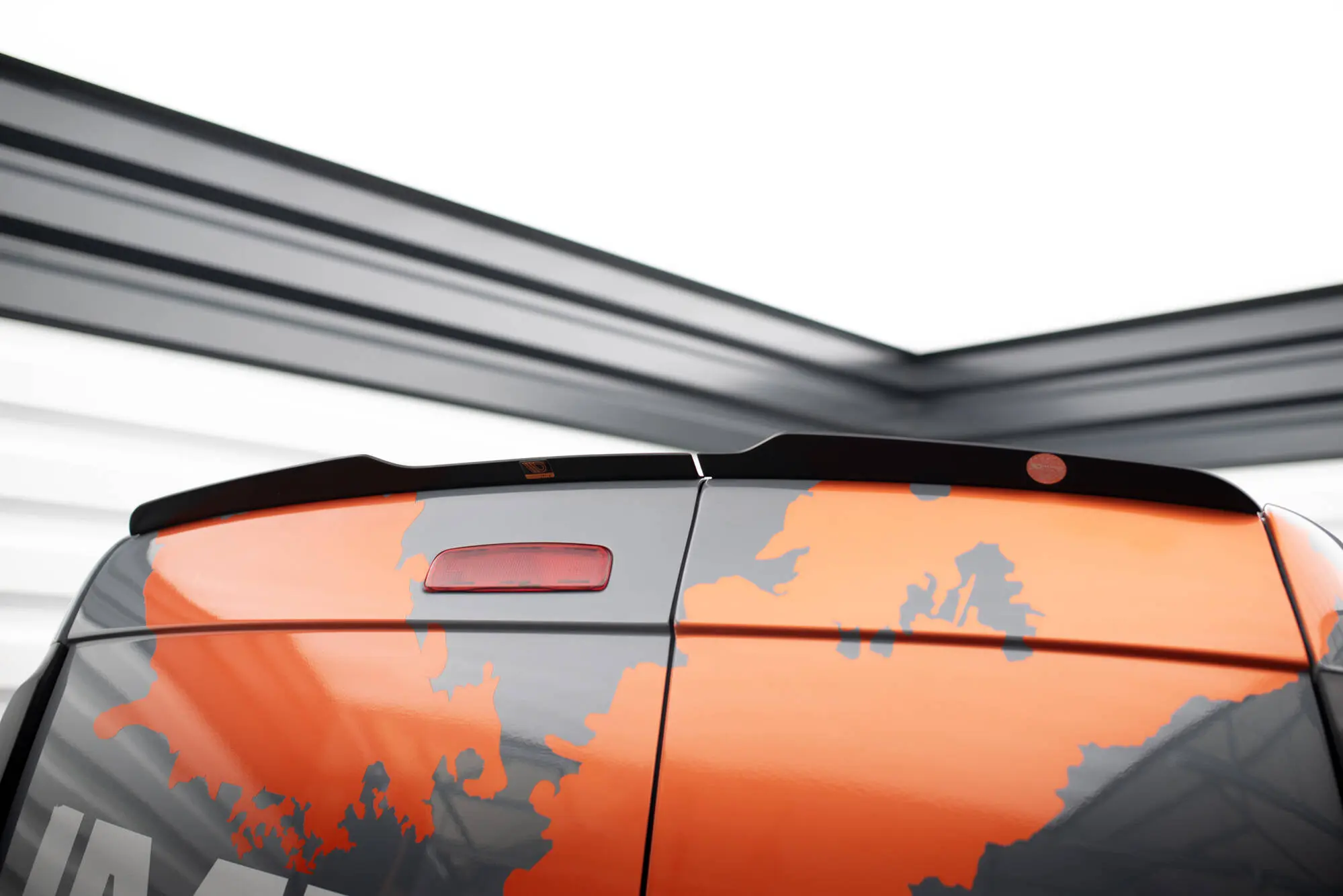 Takspoiler Renault Express II 2020 - > | Glossy Black Edition
