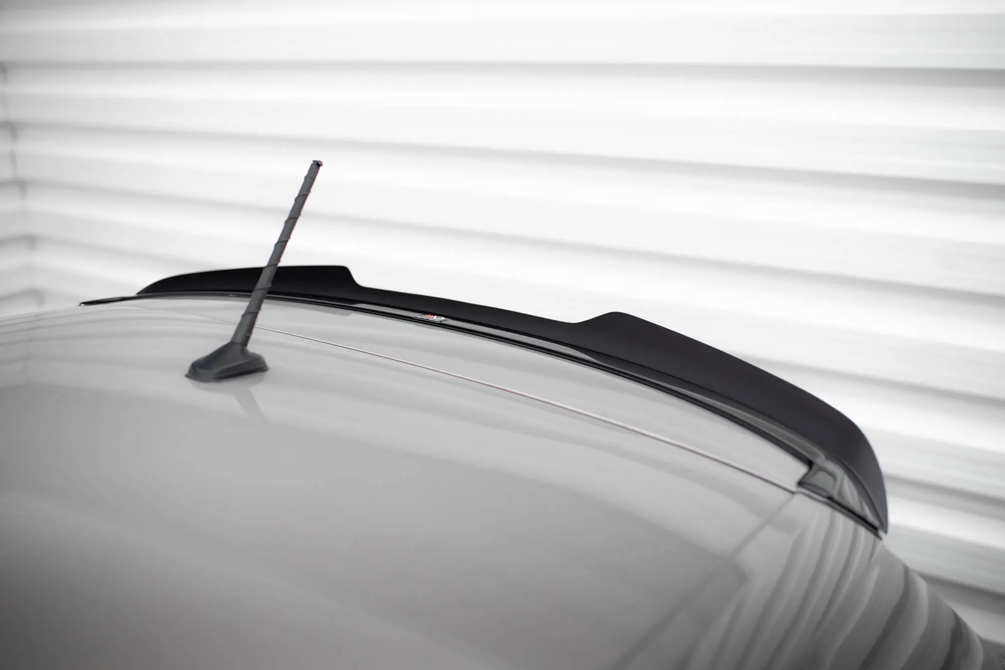 Takspoiler Skoda Fabia mk3 2014 - 2019 | Glossy Black Edition – bilde 5