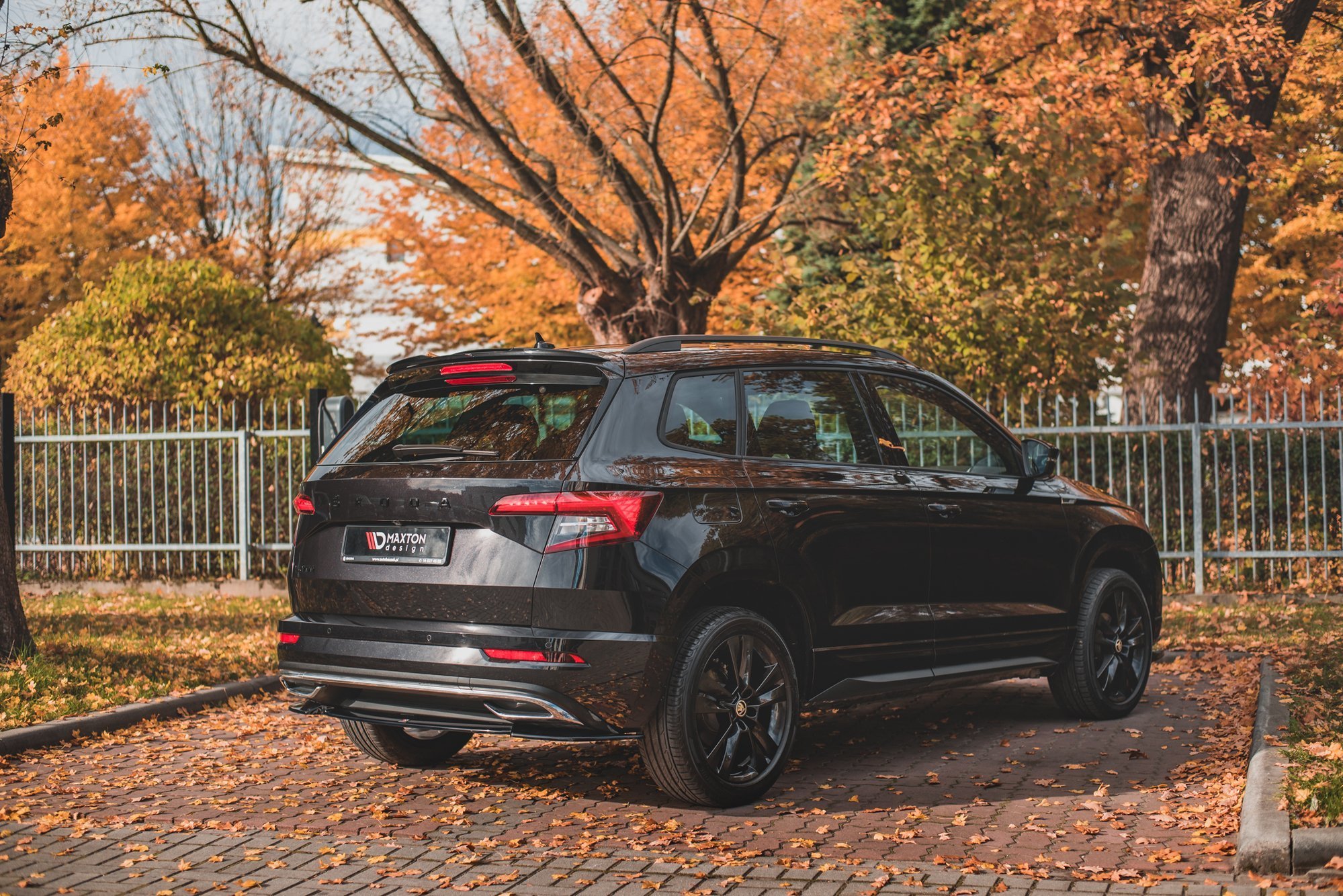 TAKSPOILER SKODA Karoq Sportline 2017 -> – bilde 4