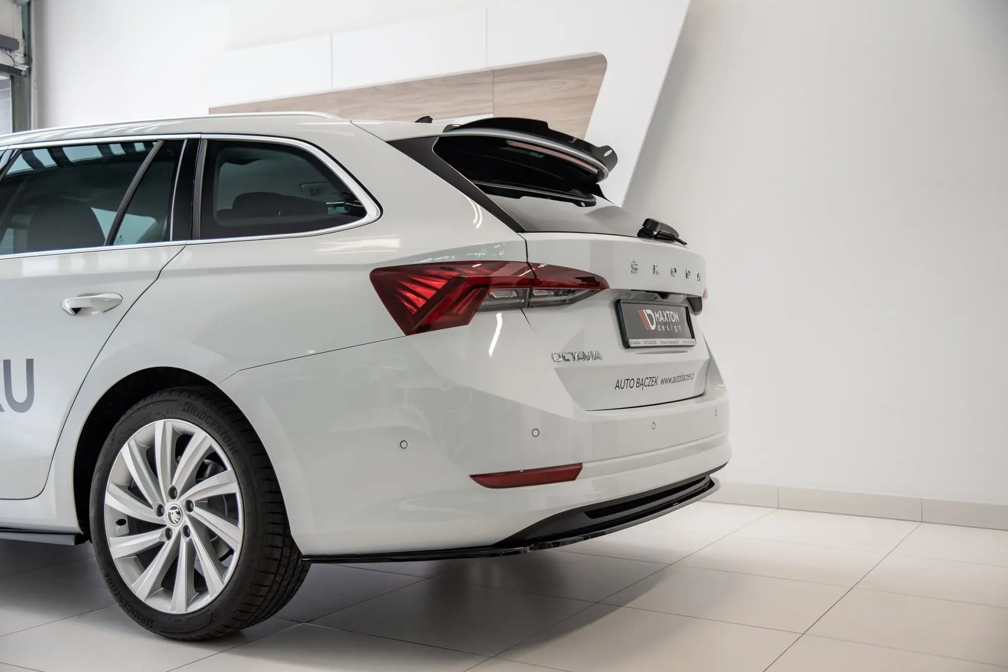 TAKSPOILER Skoda Octavia IV Stasjonsvogn 2019 -> / Skoda Octavia Stasjonsvogn IV RS 2020-> – bilde 6